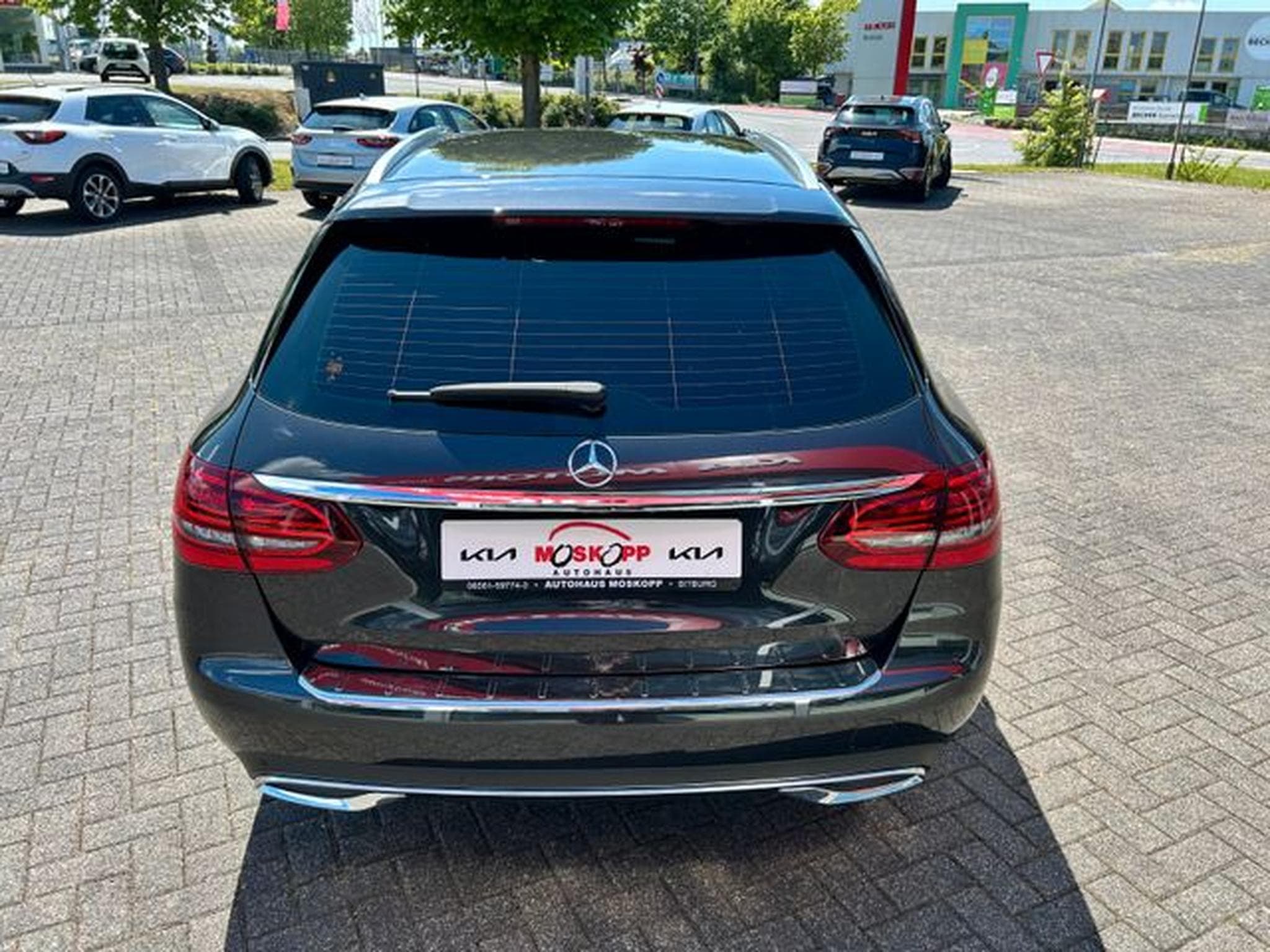 Mercedes C 180 C 180 T Avantgarde LED Navi Kamera SpurPaket (2020) - Foto 6