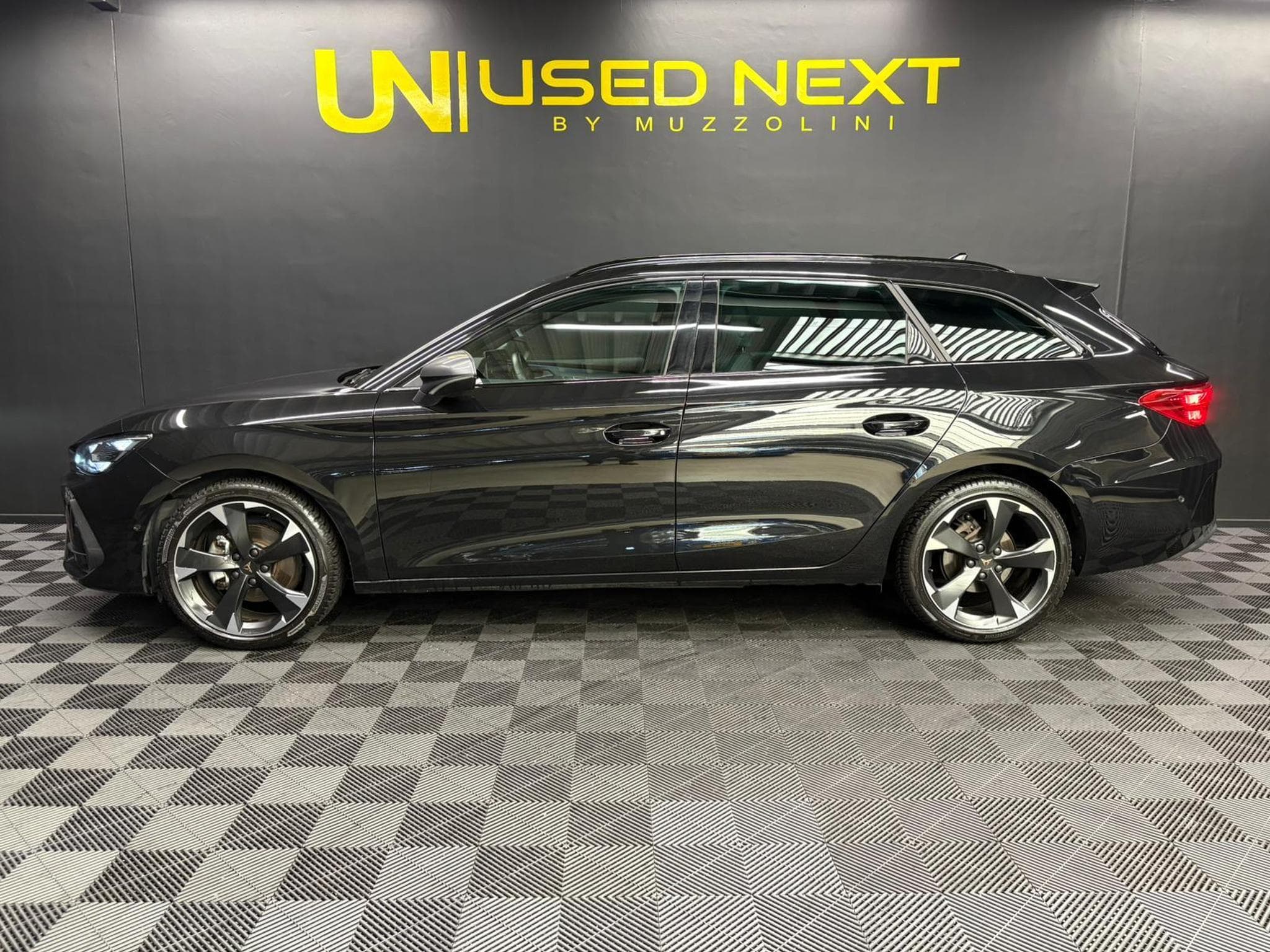 Cupra Leon SP 1.5 eTSI 150 CH DSG7 NEW MODEL (2024) - Foto 2