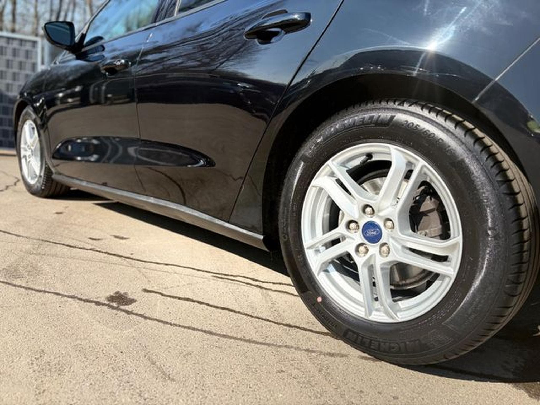 Ford Focus FOCUS LIM*WINTERPAKET*LED*NAVI*1.HAND*TOP* (2019) - Photo 14