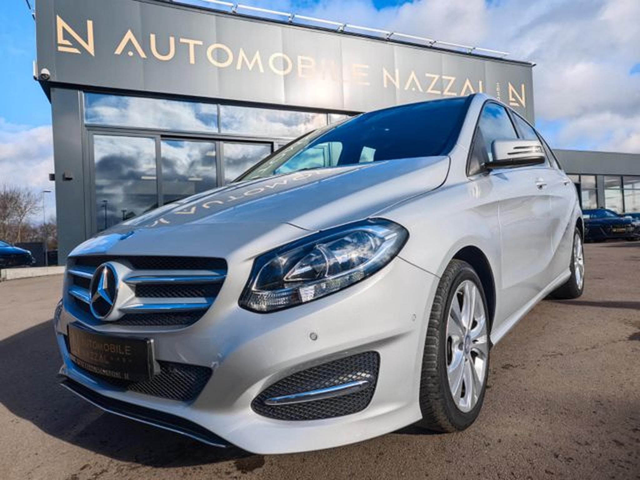 Mercedes B 180 B 180 URBAN*NAVI*SITZHEIZUNG*PDC*KLIMA*EURO 6* (2015) - Foto 2