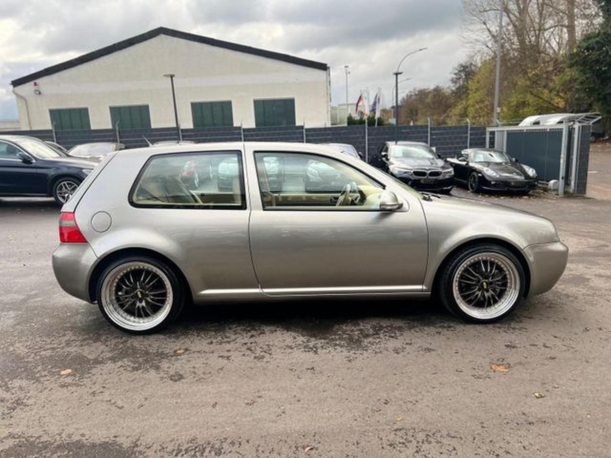 VW Golf GOLF V5 GTI*SHOW-CAR*AIRRIDE*RECARO-SONDERANF.* (1999) - Photo 12