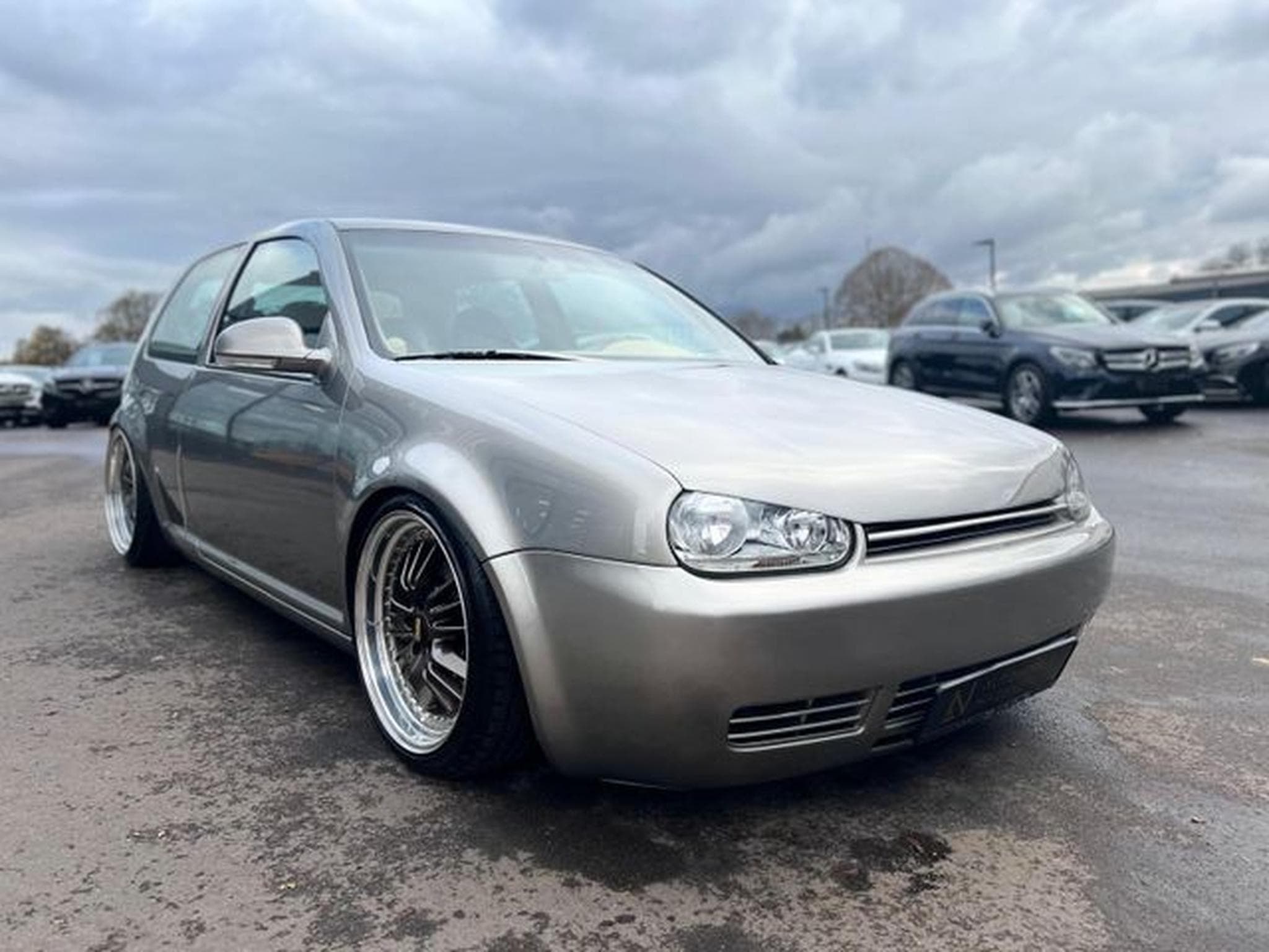 VW Golf GOLF V5 GTI*SHOW-CAR*AIRRIDE*RECARO-SONDERANF.* (1999) - Photo 4