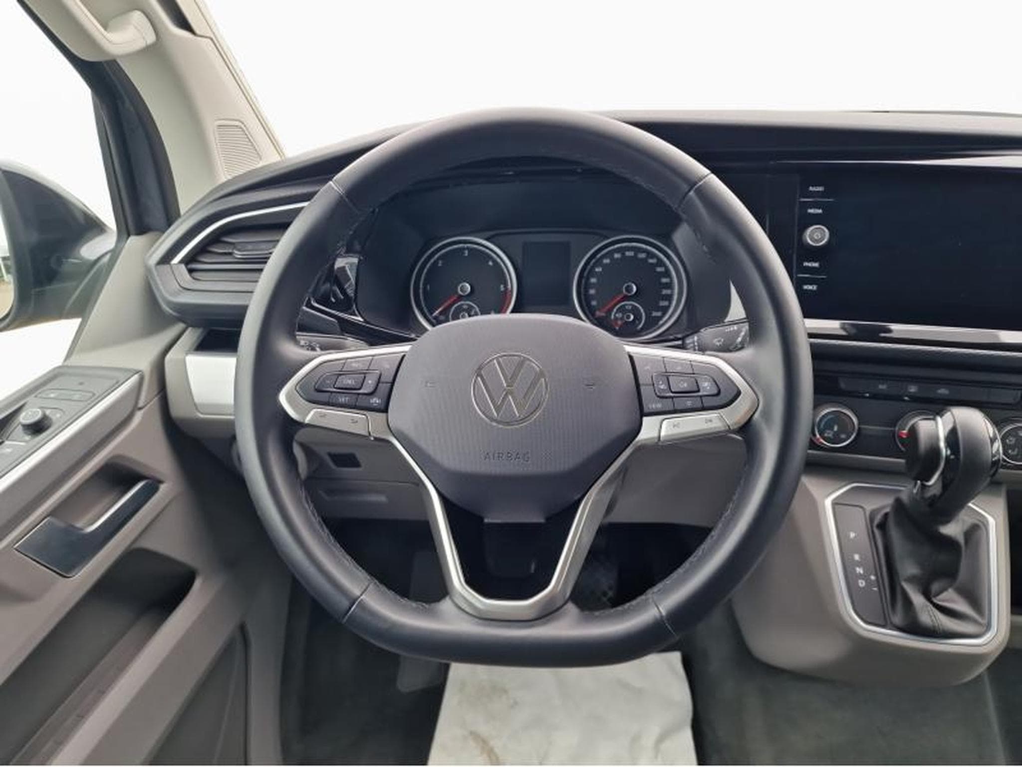 VW T6.1 Coast Edition (2023) - Photo 9