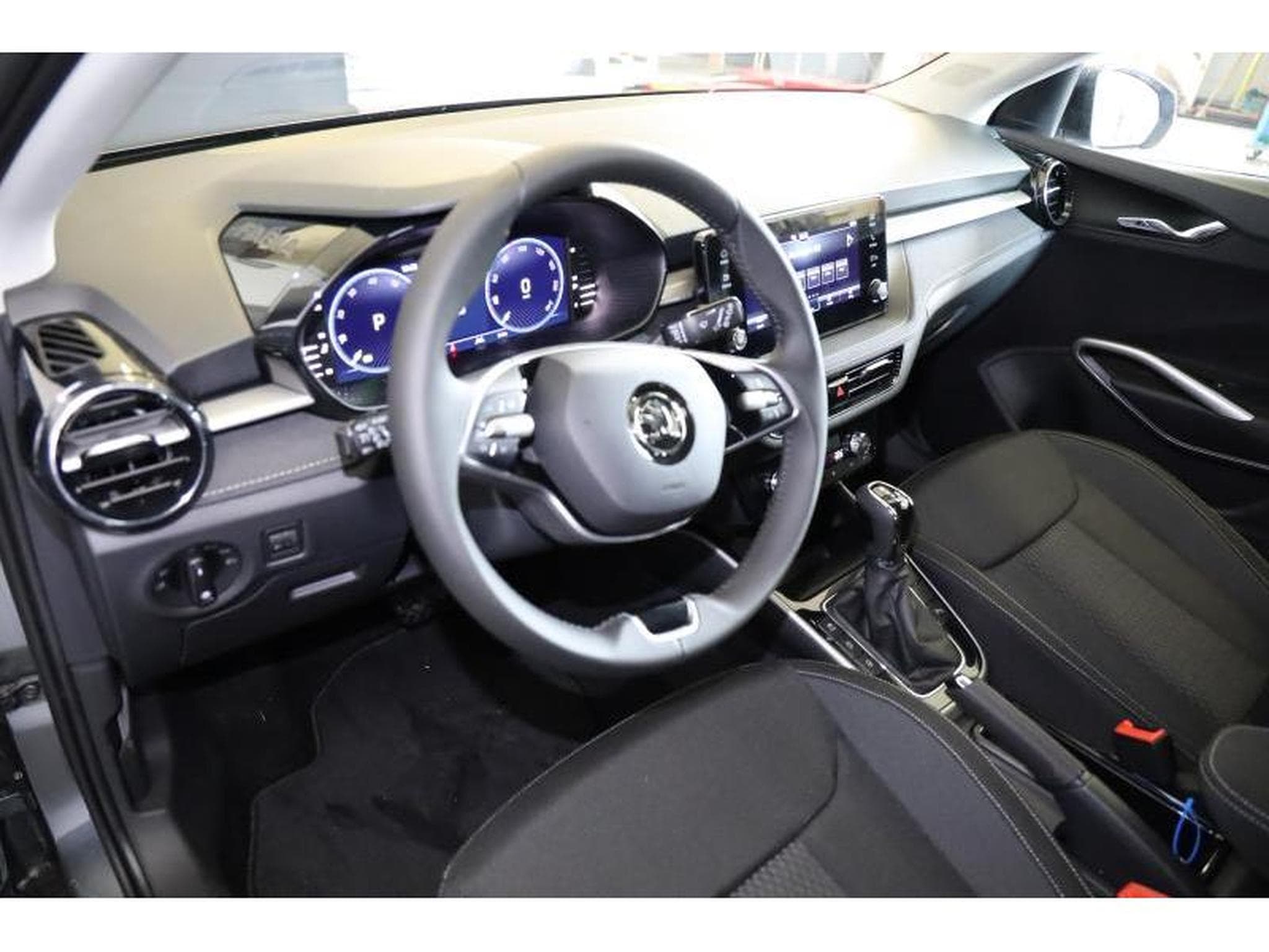 Skoda Fabia Selection (2024) - Foto 8