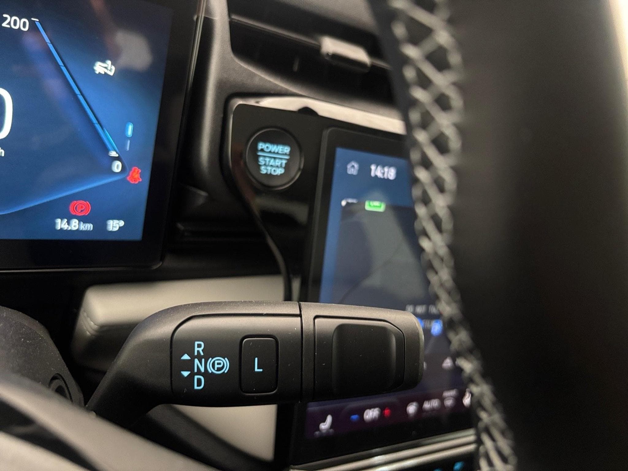 Ford Puma Gen-E Premium (2025) - Photo 17