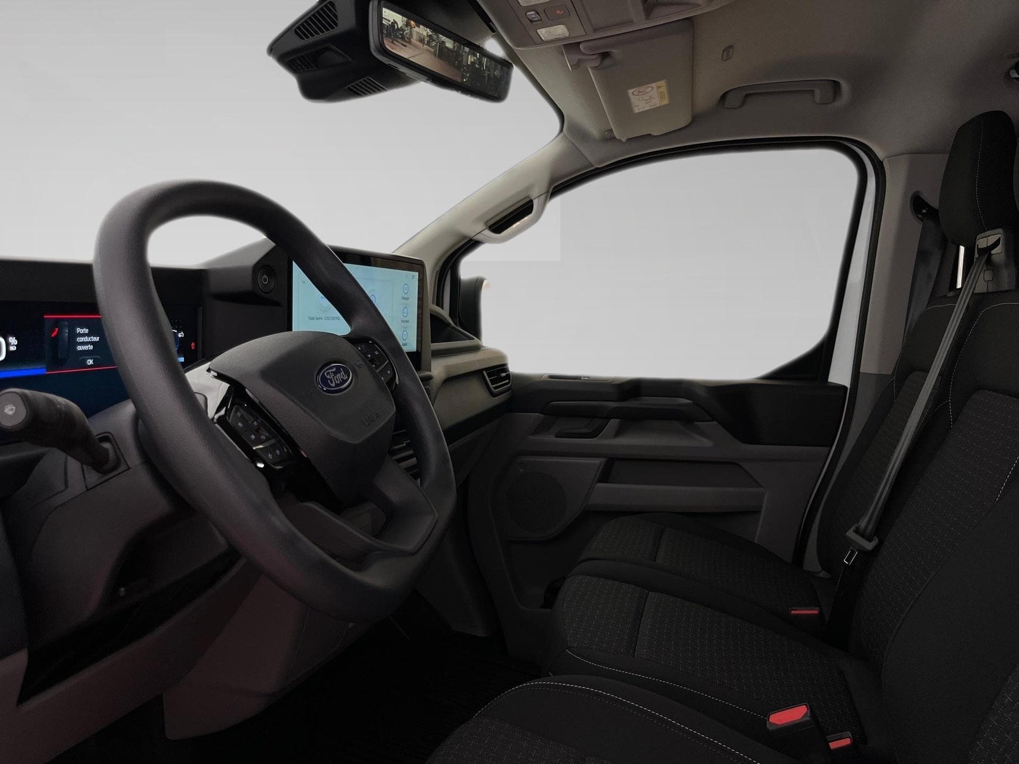 Ford Transit Trend 320S (2025) - Photo 11