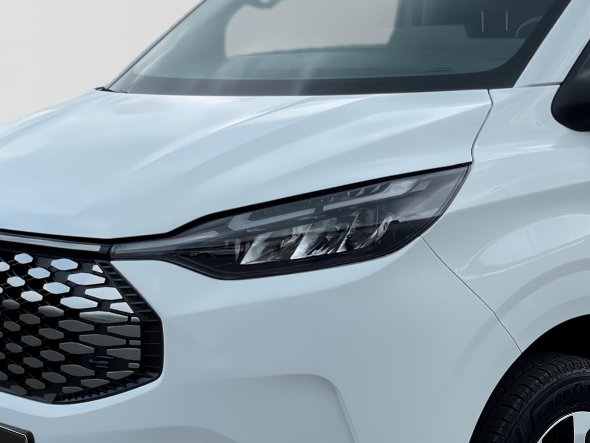 Ford Transit Trend 320S (2025) - Photo 4