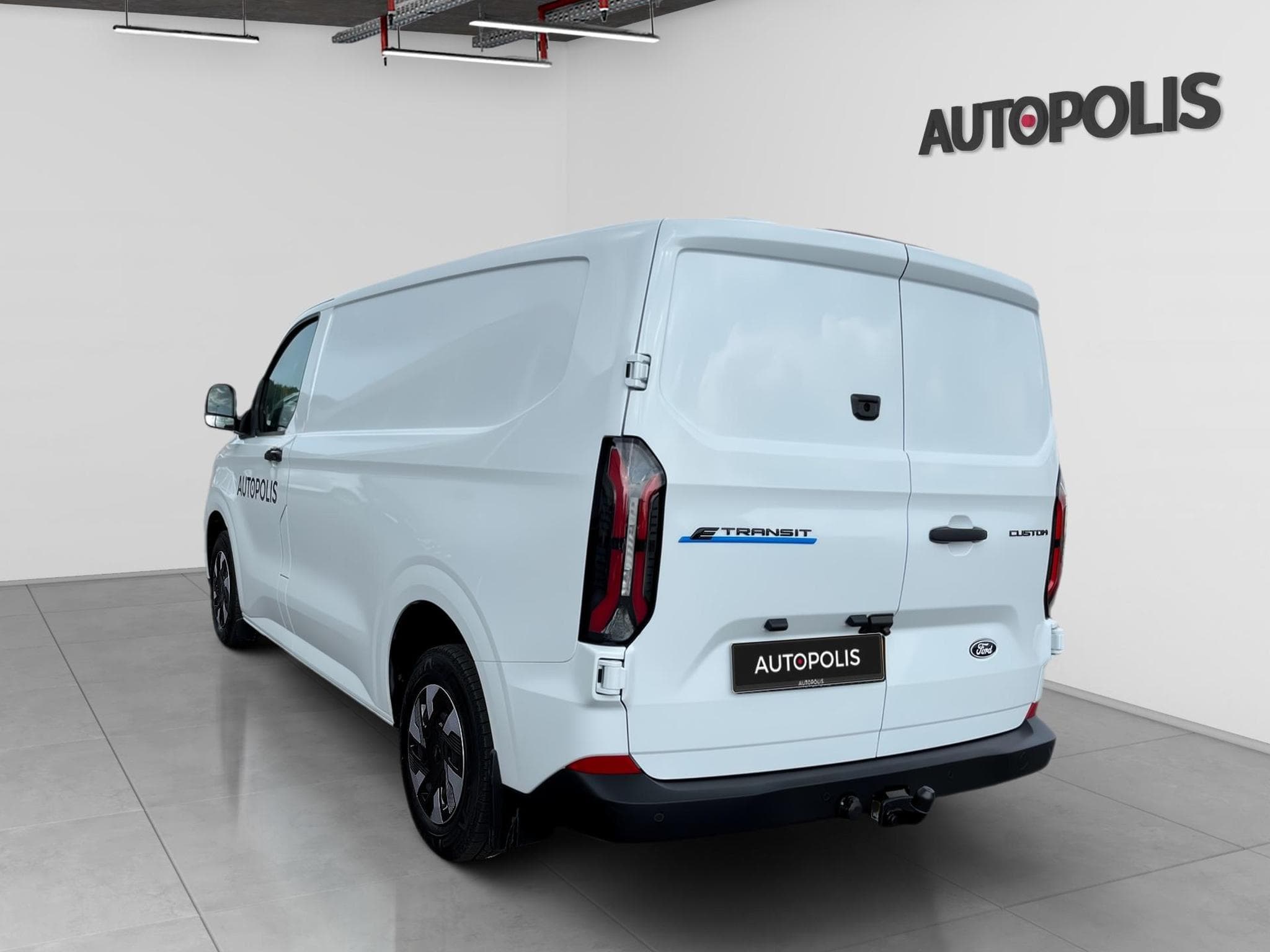 Ford Transit Trend 320S (2025) - Photo 7