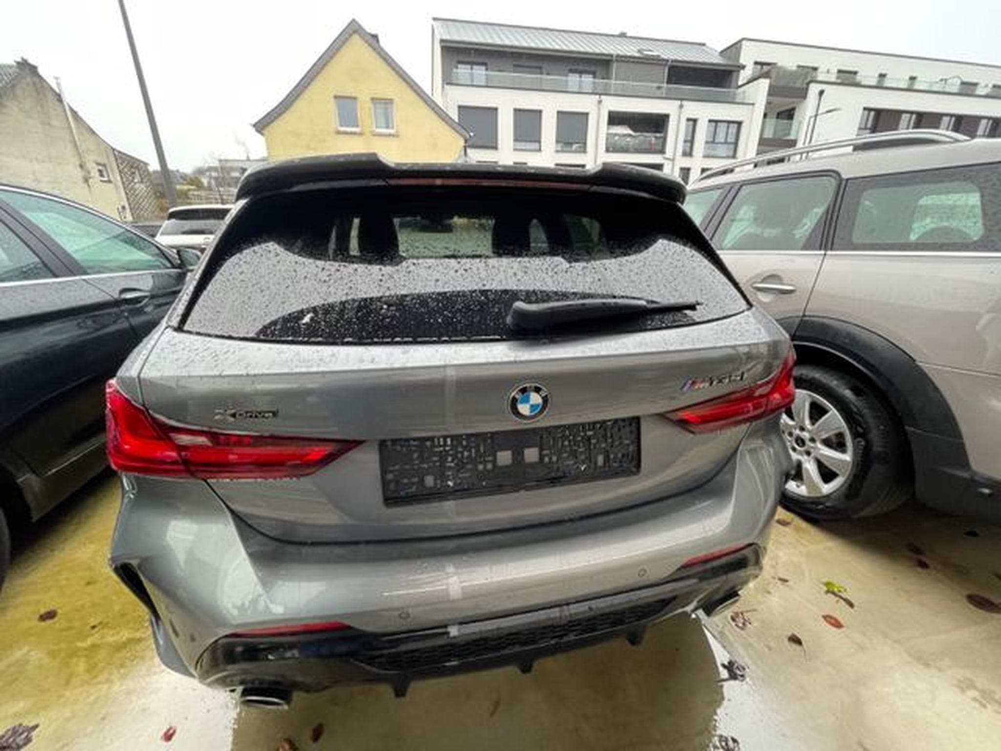 BMW M135 M135 Baureihe 1 Lim. M135 i xDrive (2023) - Foto 3