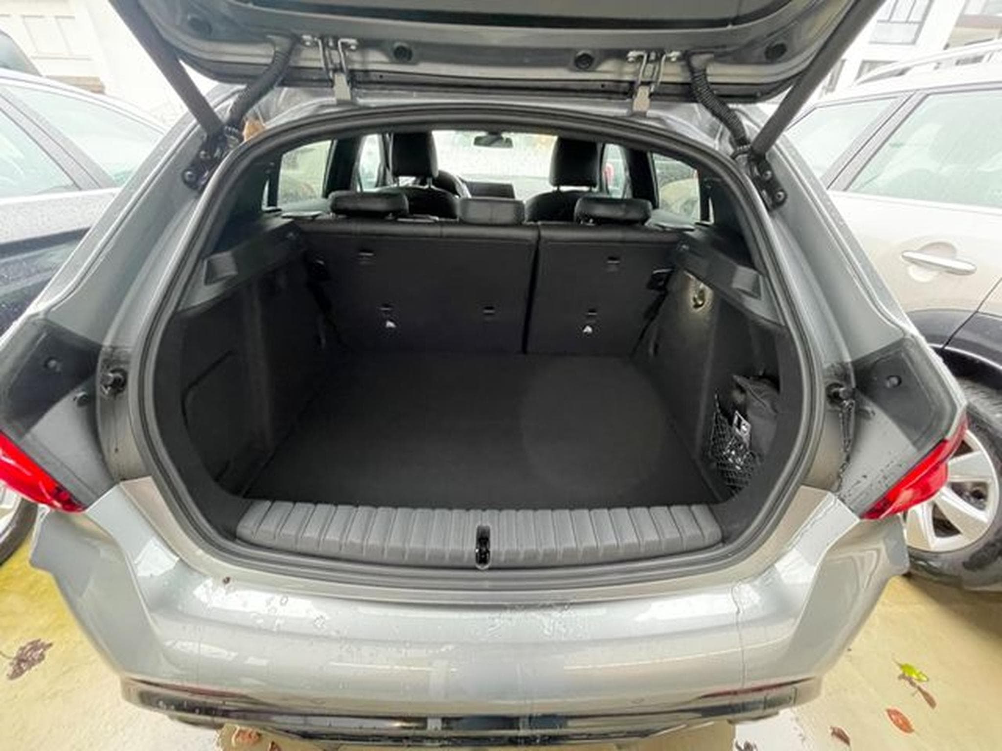 BMW M135 M135 Baureihe 1 Lim. M135 i xDrive (2023) - Foto 4