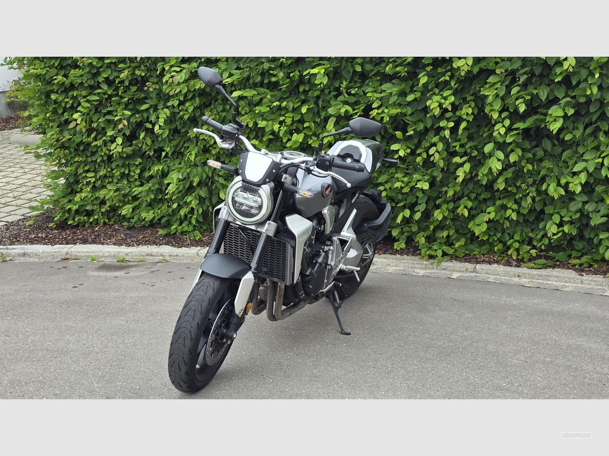 Honda CB CB1000R PLUS (2019) - Foto 10