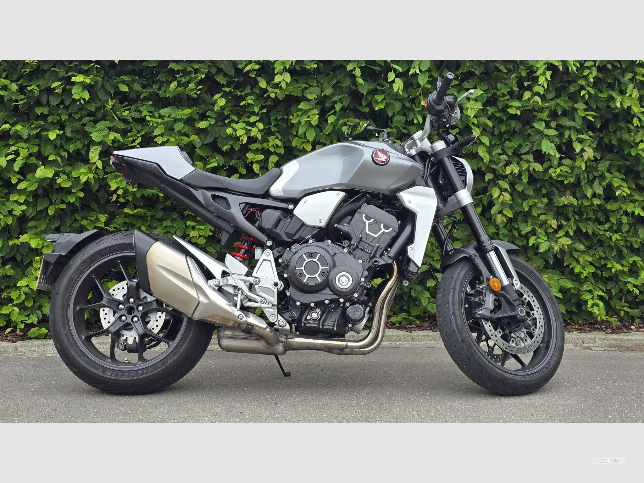 Honda CB CB1000R PLUS (2019) - Foto 9