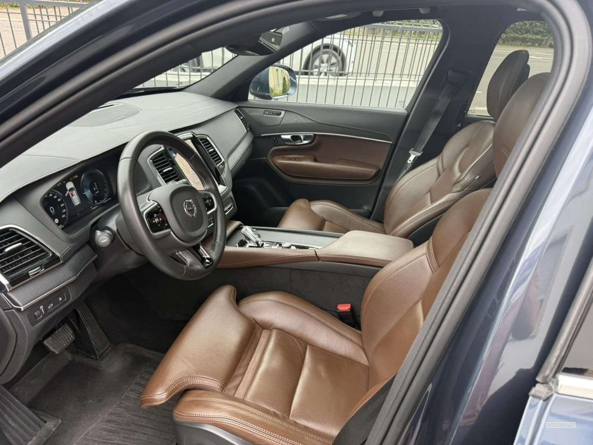 Volvo XC90 Inscription - 7 Places T8 Twin Engine (2020) - Foto 3