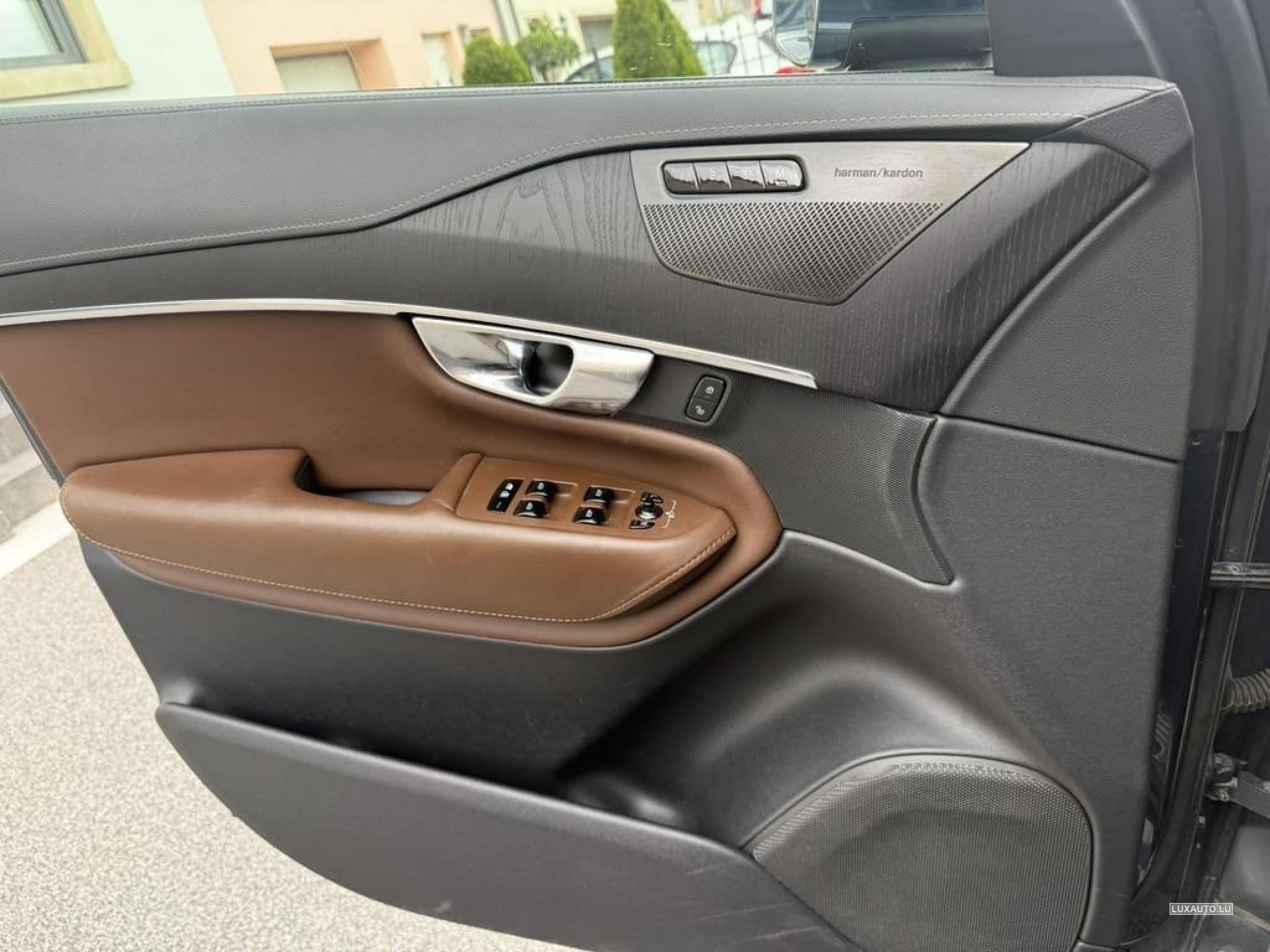 Volvo XC90 Inscription - 7 Places T8 Twin Engine (2020) - Foto 6