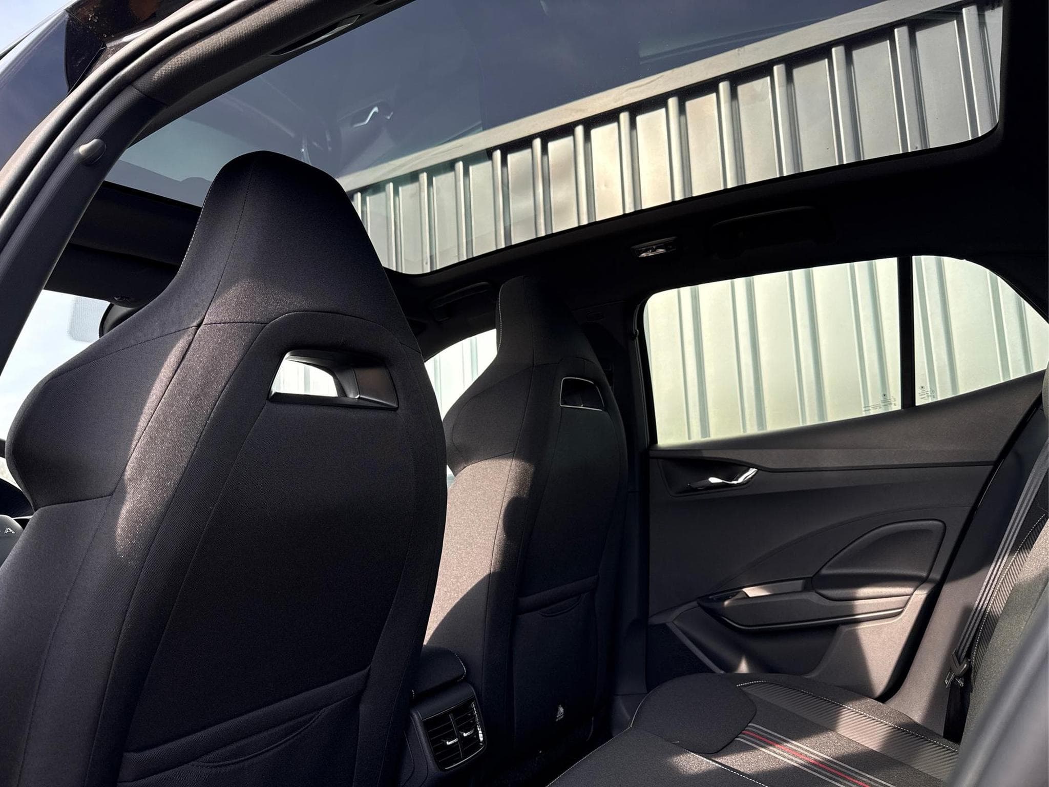 Skoda Fabia Monte Carlo 1.0 (2026) - Photo 12