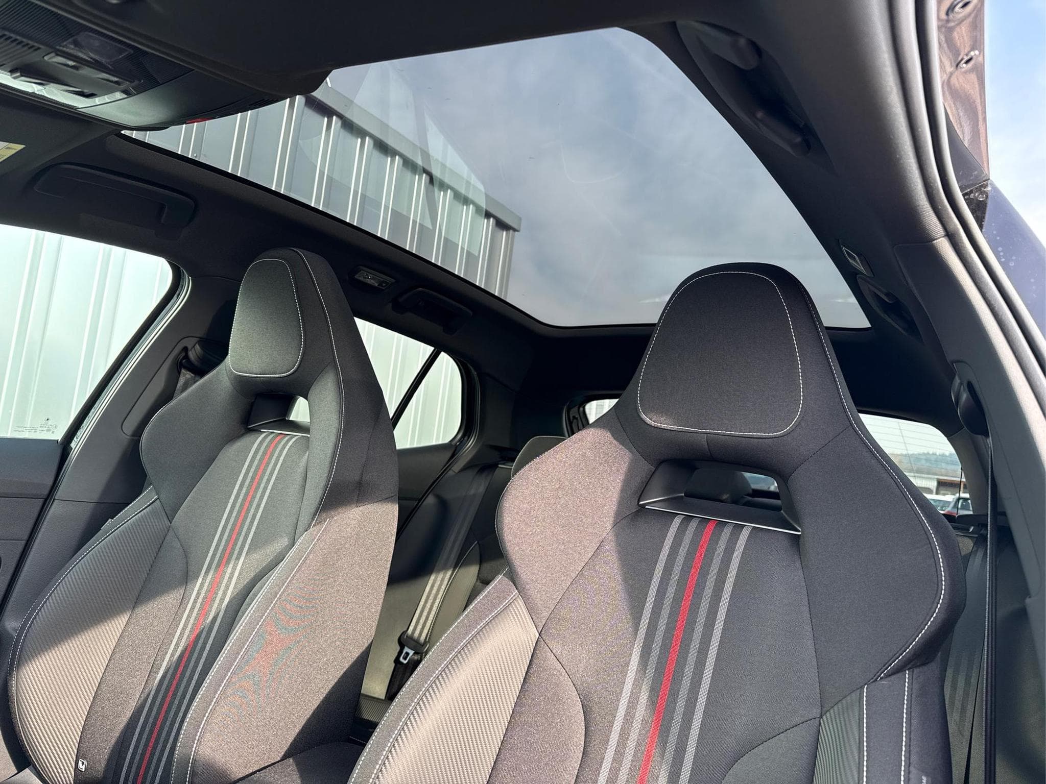 Skoda Fabia Monte Carlo 1.0 (2026) - Photo 13