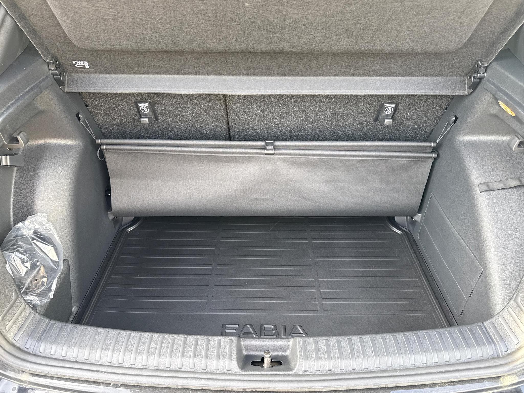 Skoda Fabia Monte Carlo 1.0 (2026) - Photo 15