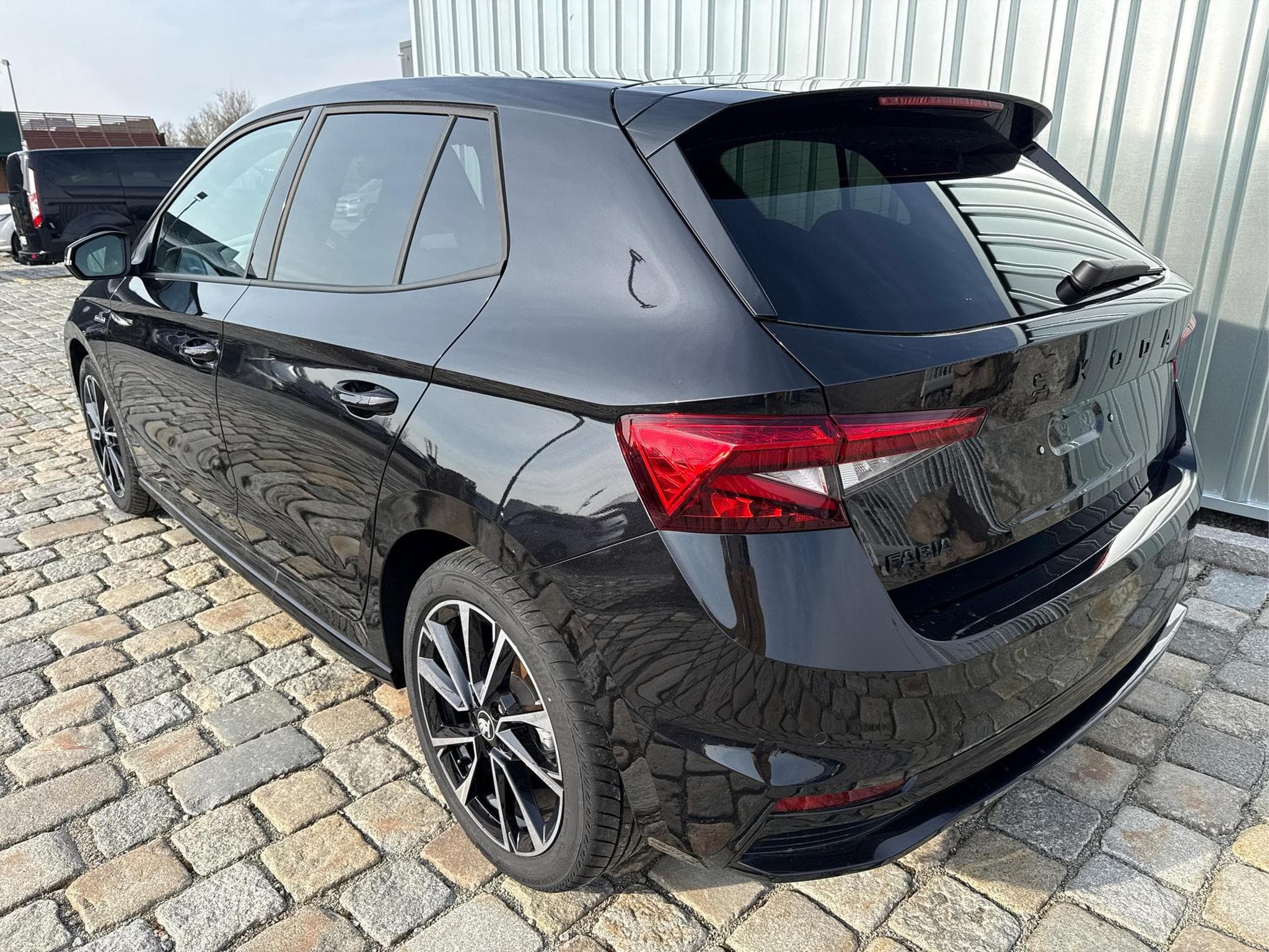 Skoda Fabia Monte Carlo 1.0 (2026) - Photo 4