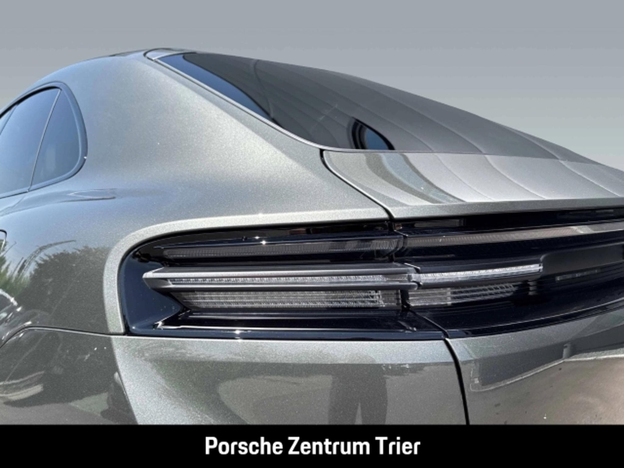 Porsche Macan LED-Matrix Surround-View InnoDrive (2025) - Foto 14