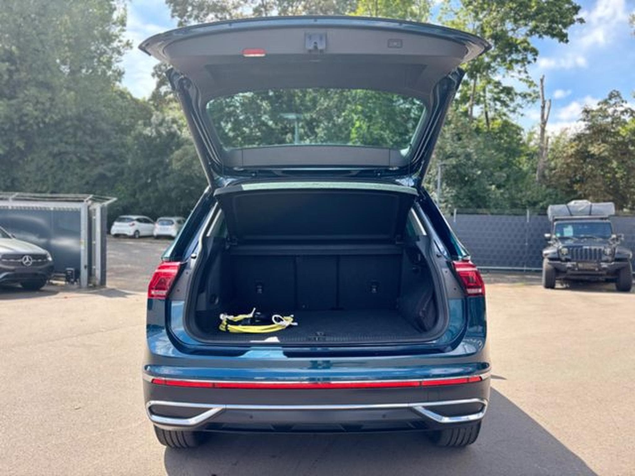 VW Tiguan TIGUAN ELEGANCE PLUG IN HYBRID*LED*NIGHTS-BLUE* (2022) - Foto 9