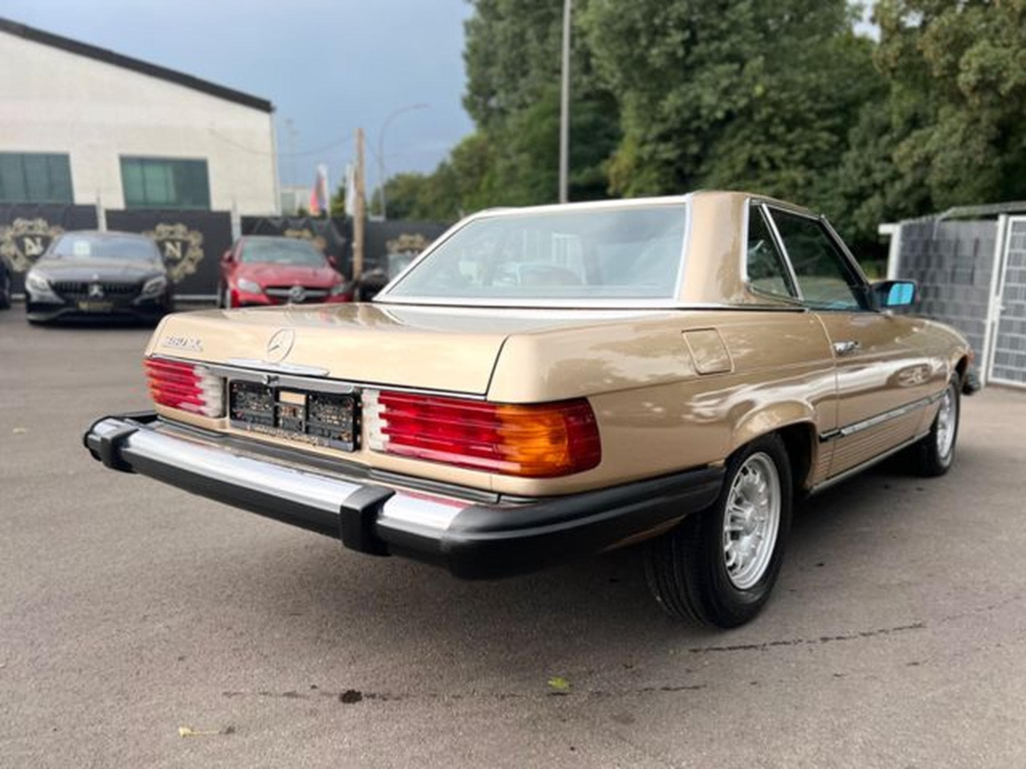 Mercedes SL SL 380*ORIGINAL-ZUSTAND*KLIMA*HARD-TOP*LEDER* (1981) - Foto 6