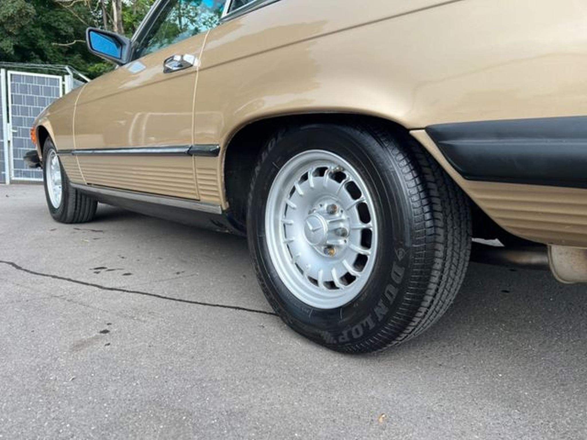 Mercedes SL SL 380*ORIGINAL-ZUSTAND*KLIMA*HARD-TOP*LEDER* (1981) - Foto 9