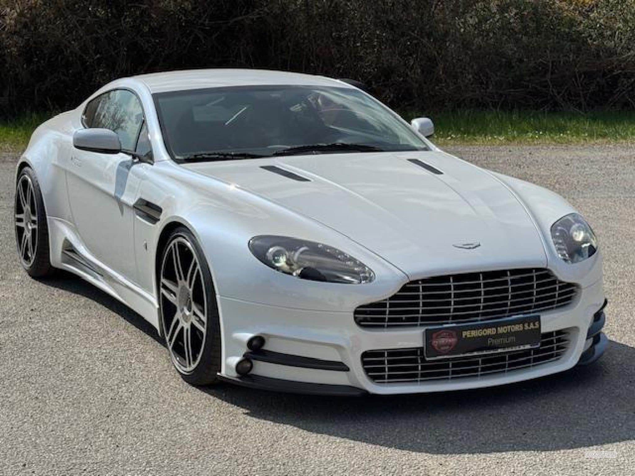 Aston-Martin V8 Vantage MANSORY (2008) - Foto 1