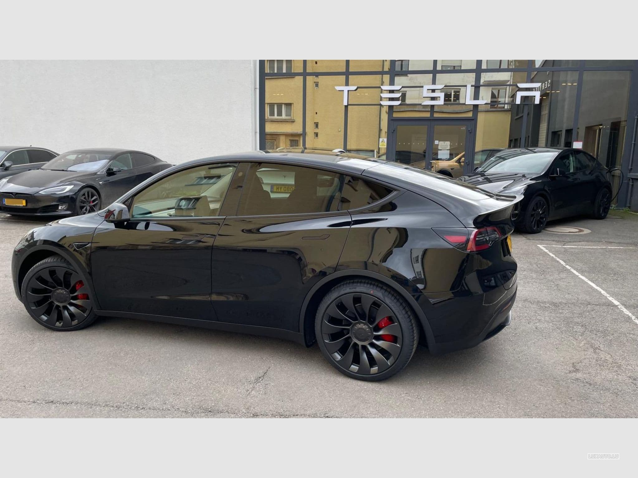 Tesla Model Y Performance Dual Motor AWD (2023) - Foto 11