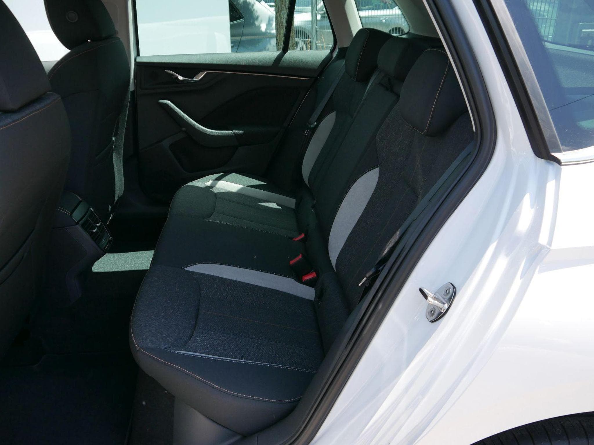 Skoda Kamiq 130 Jahre Premium (2025) - Photo 10