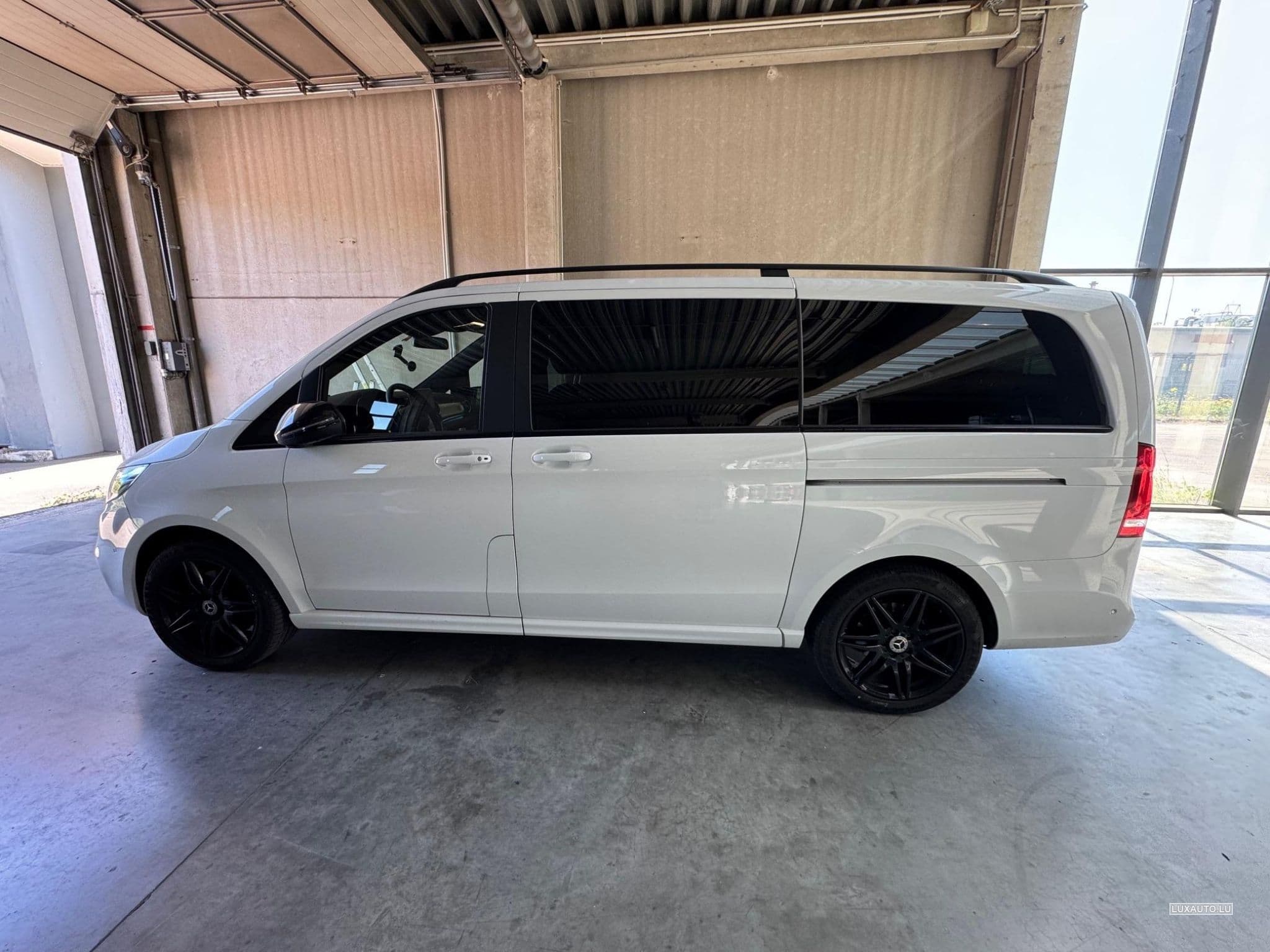 Mercedes V V 300 d 4 Matic Exclusive Long (2023) - Foto 1