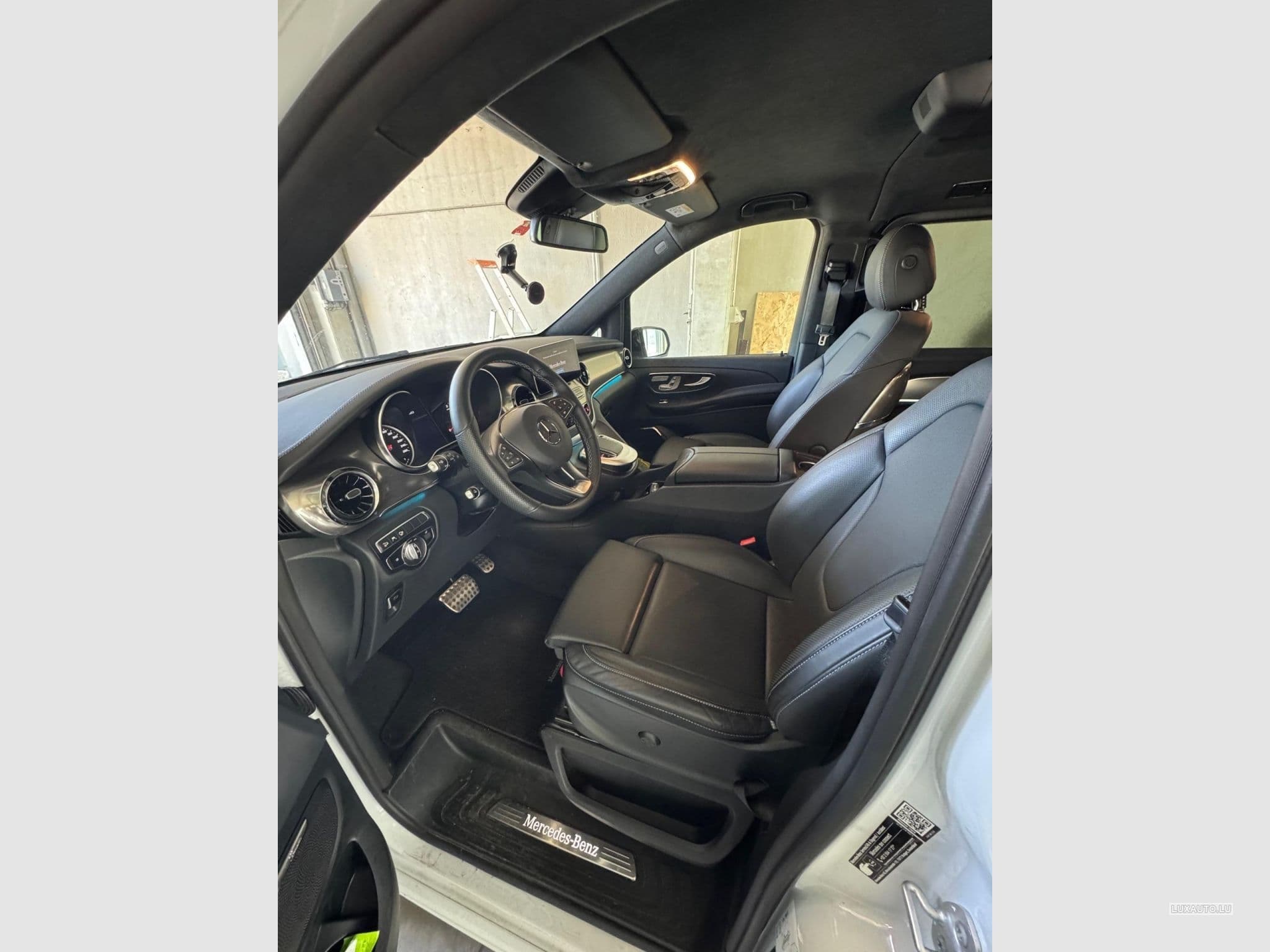 Mercedes V V 300 d 4 Matic Exclusive Long (2023) - Foto 6