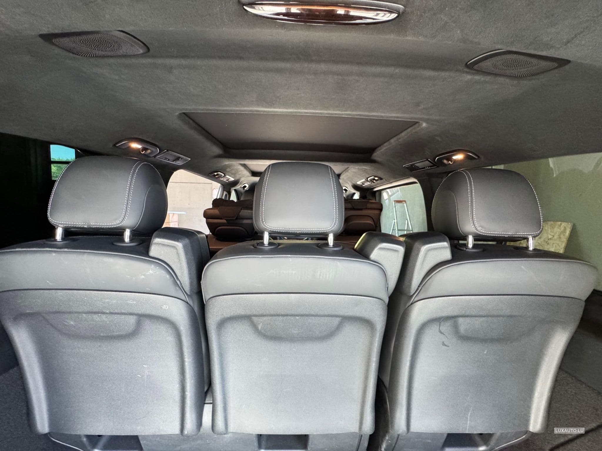 Mercedes V V 300 d 4 Matic Exclusive Long (2023) - Foto 8