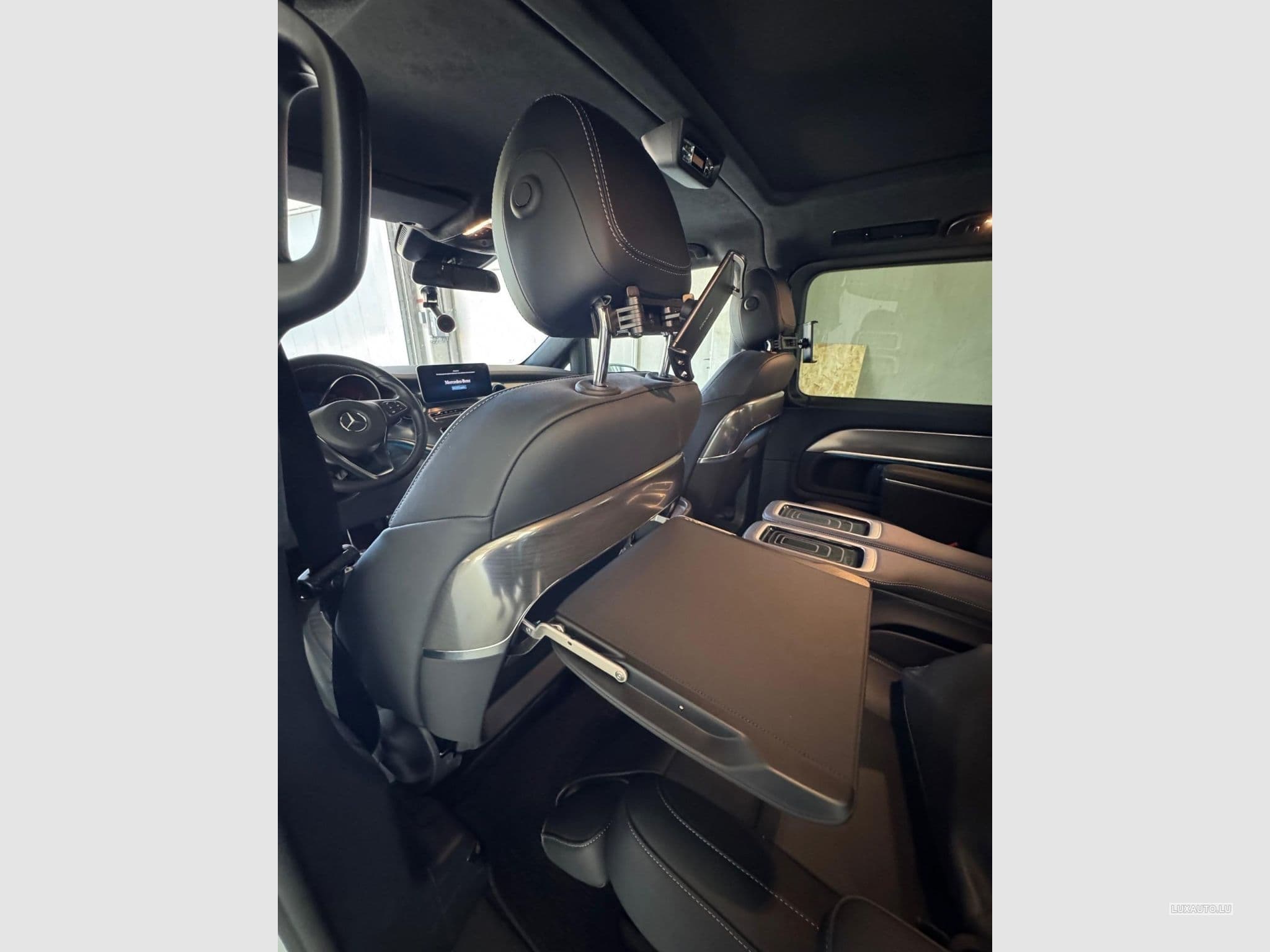 Mercedes V V 300 d 4 Matic Exclusive Long (2023) - Foto 9