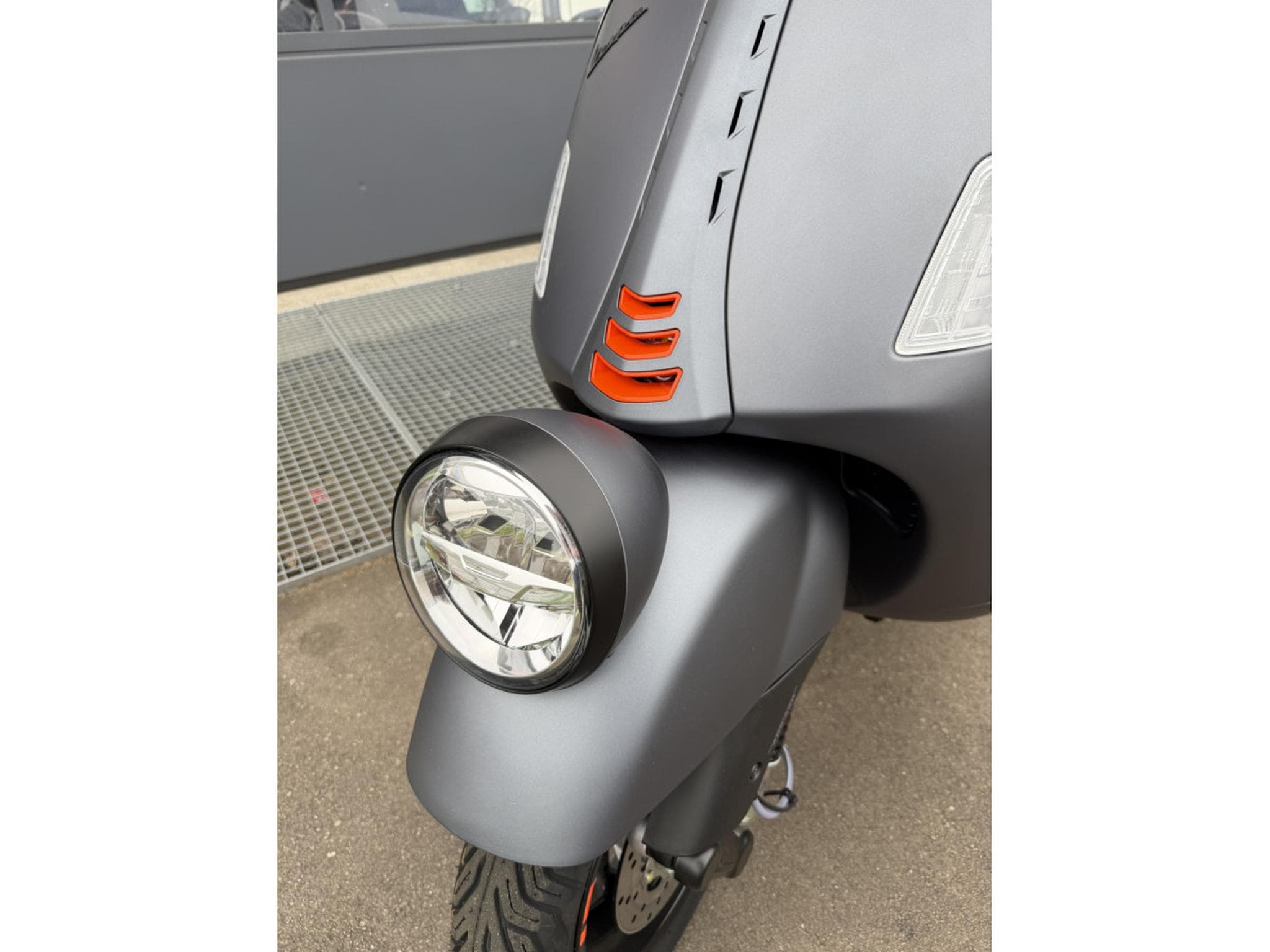Vespa GTV 310 (2026) - Photo 2
