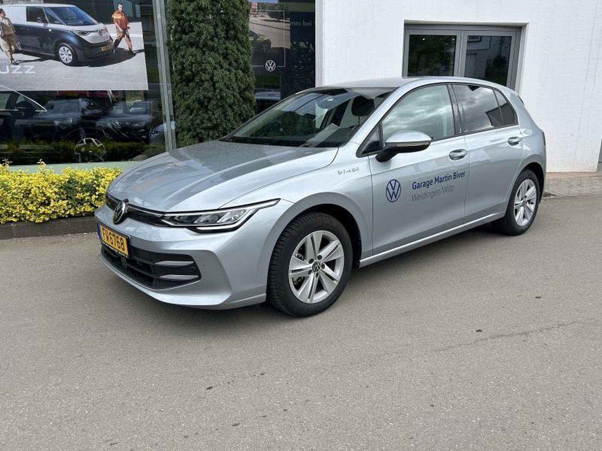 VW Golf Life (2025) - Photo 3