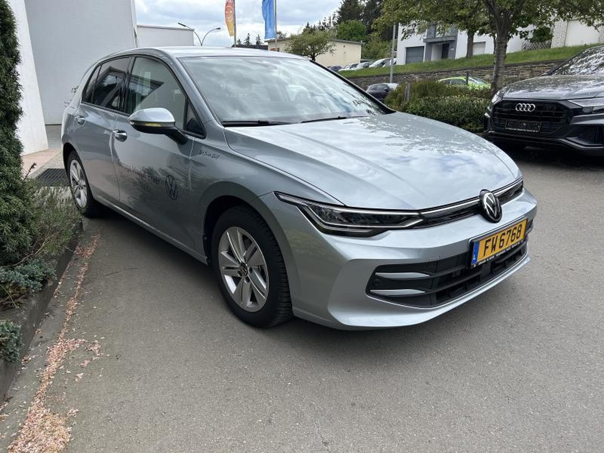 VW Golf Life (2025) - Photo 6