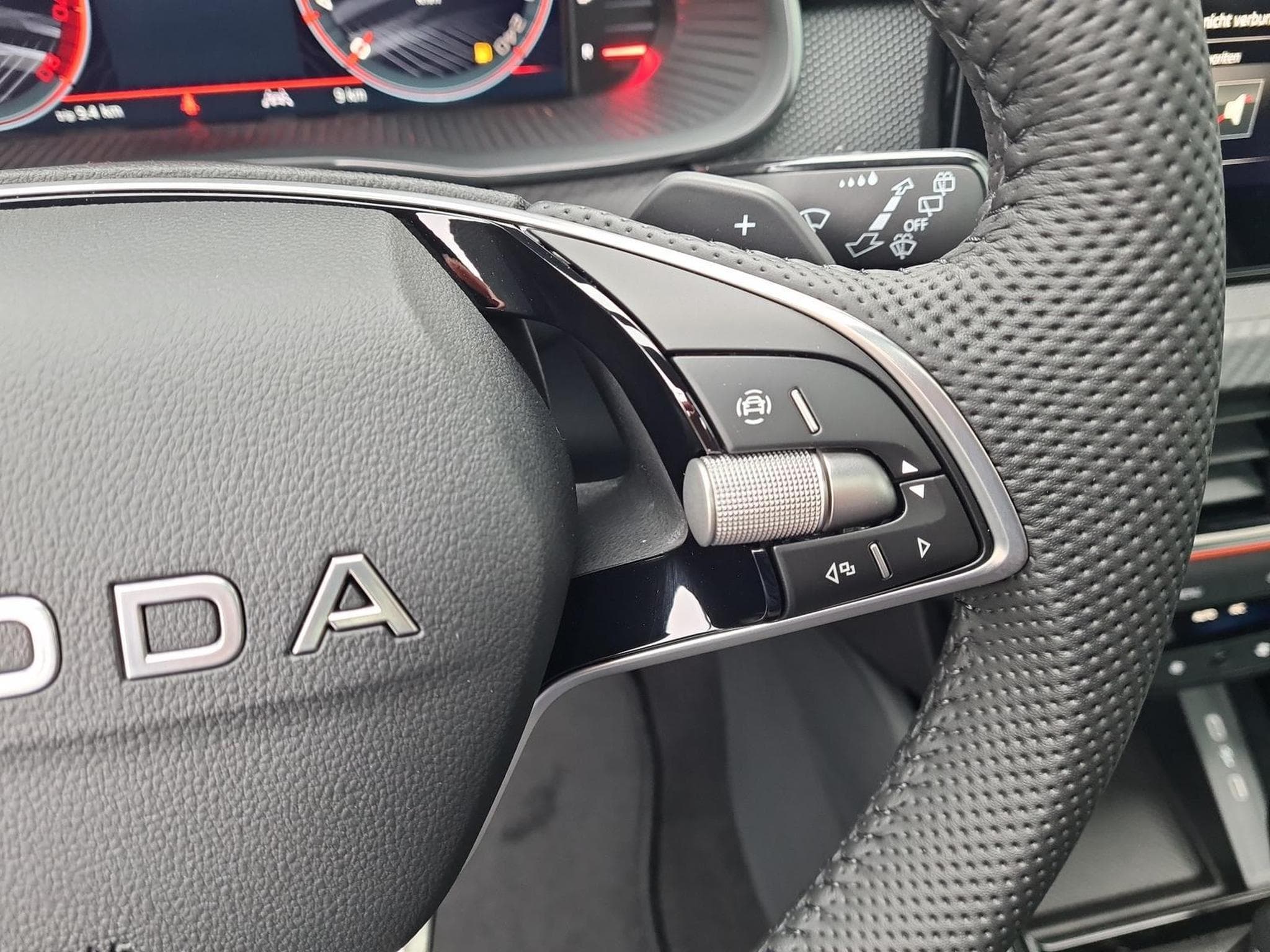 Skoda Kamiq Monte Carlo (2026) - Foto 15