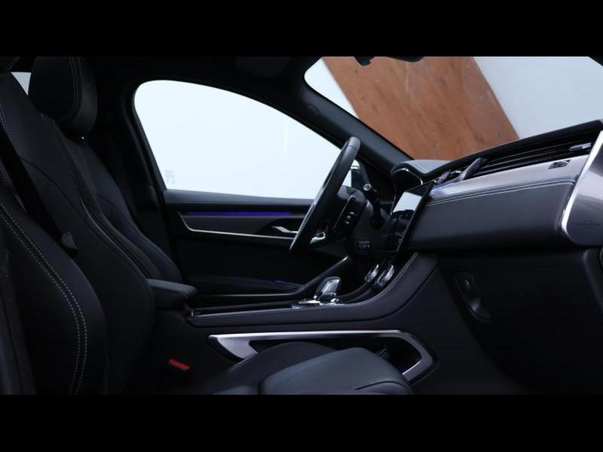 Jaguar F-Pace R-Dynamic S AWD Auto. 24MY (2025) - Photo 10