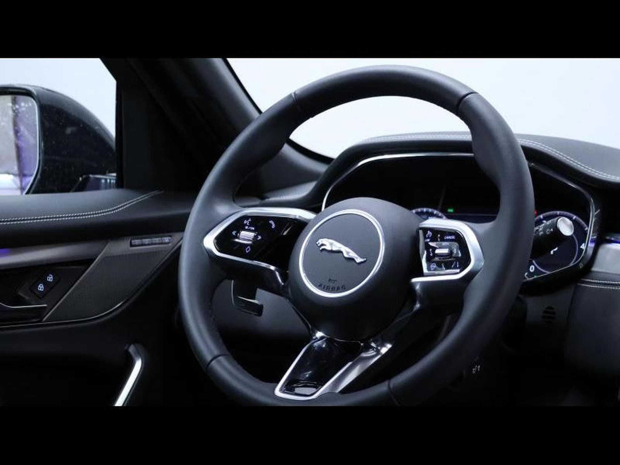 Jaguar F-Pace R-Dynamic S AWD Auto. 24MY (2025) - Photo 14