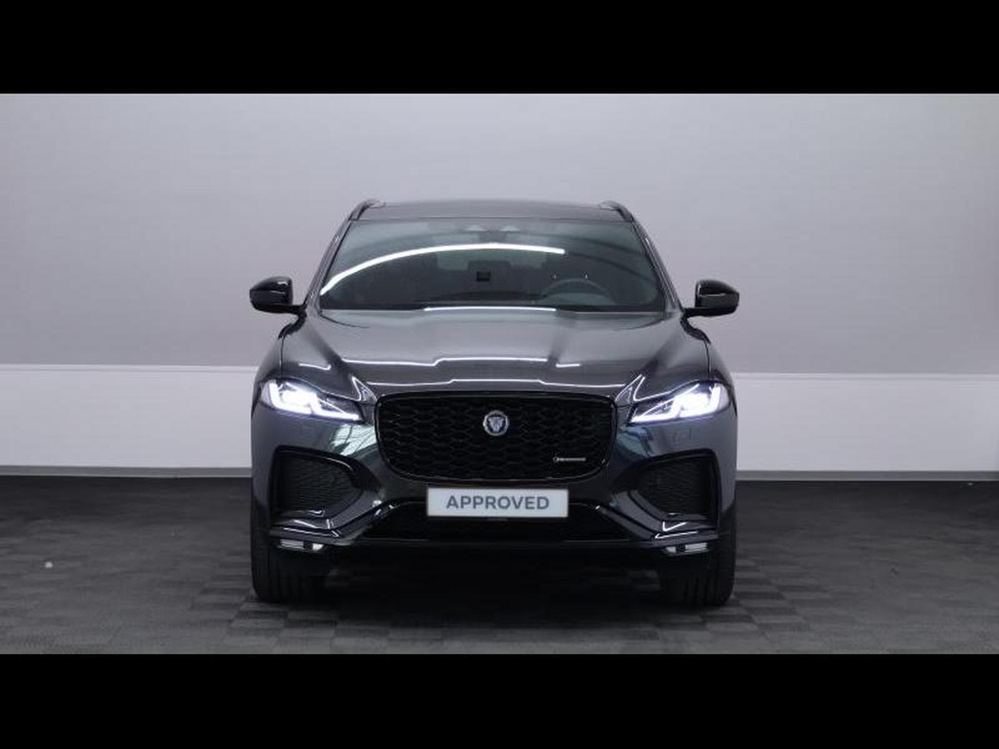 Jaguar F-Pace R-Dynamic S AWD Auto. 24MY (2025) - Photo 2