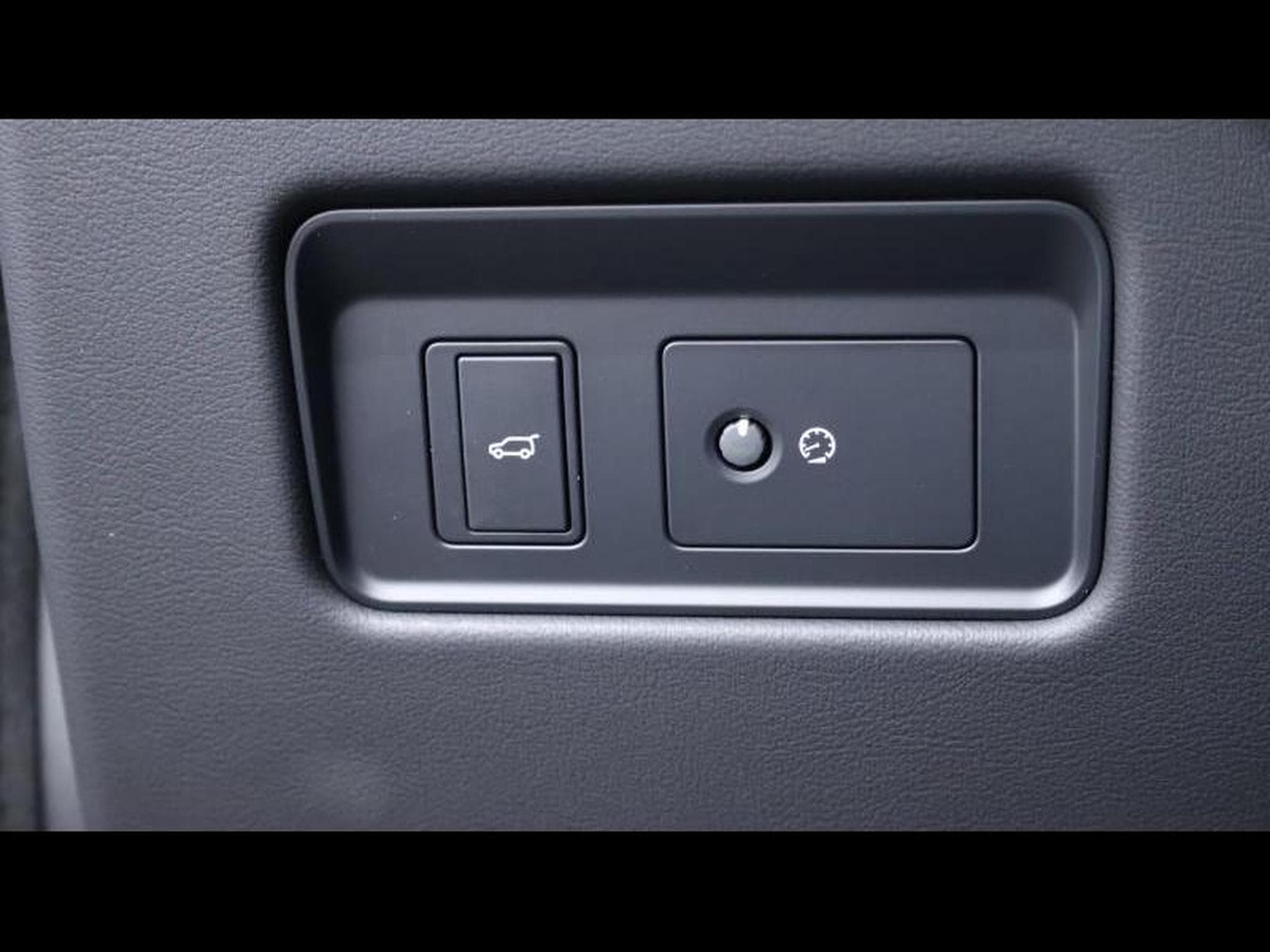 Jaguar F-Pace R-Dynamic S AWD Auto. 24MY (2025) - Photo 21