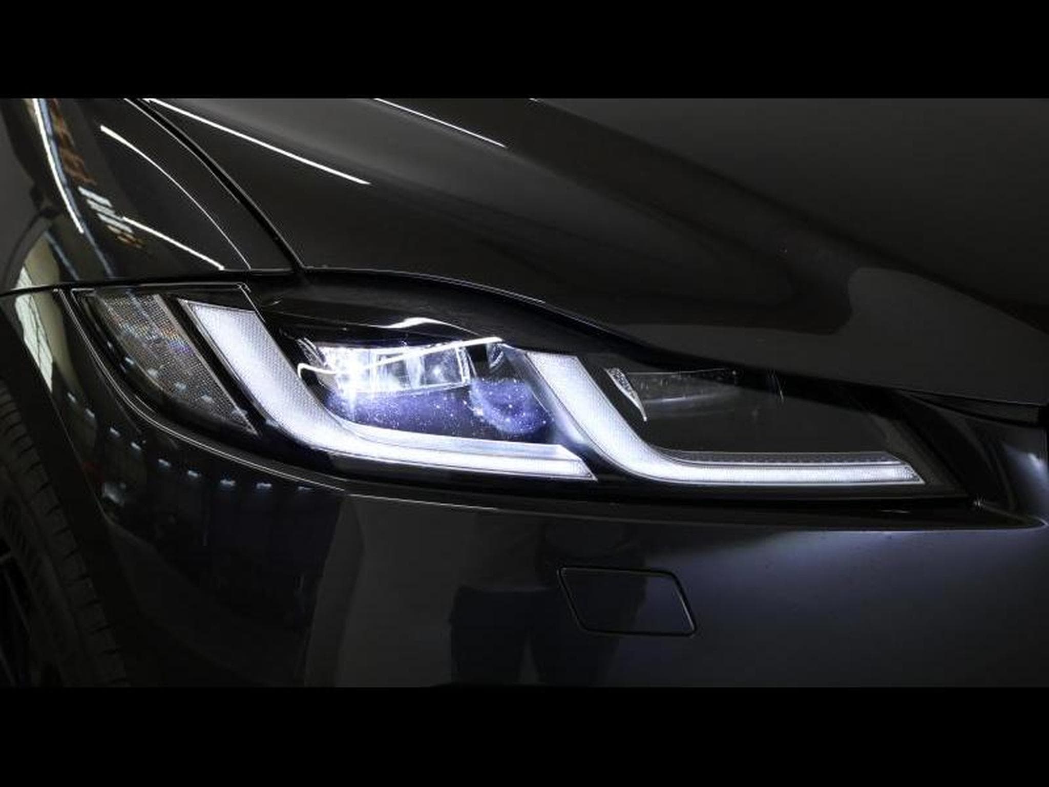 Jaguar F-Pace R-Dynamic S AWD Auto. 24MY (2025) - Photo 5