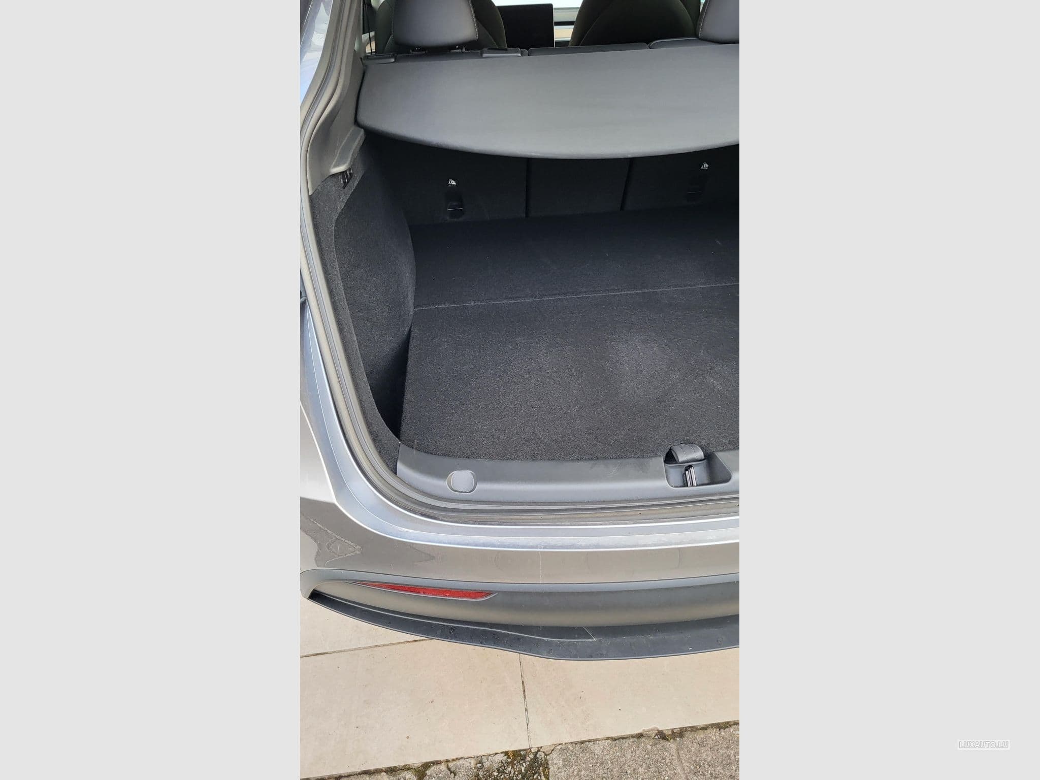 Tesla Model Y (2024) - Foto 7