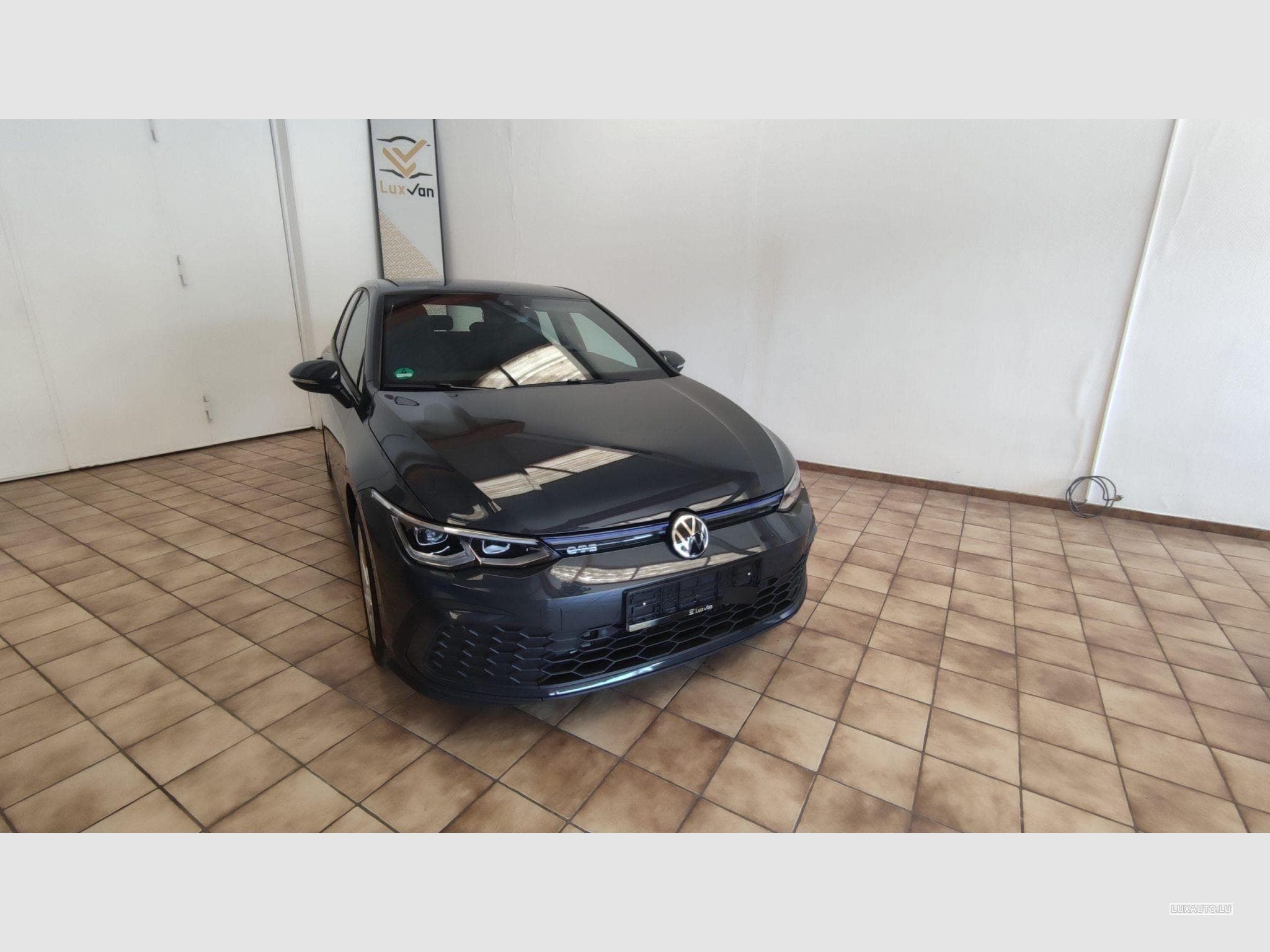 VW Golf GTE (2021) - Photo 2