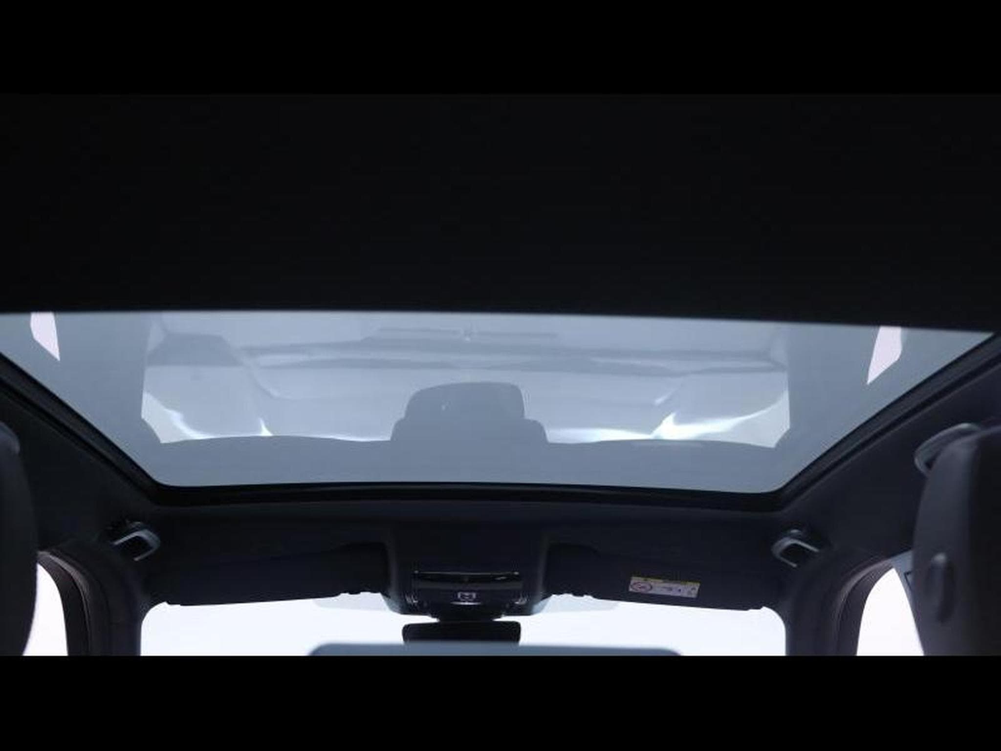 Land-Rover Discovery Sport D200 R-Dynamic S (2025) - Foto 30