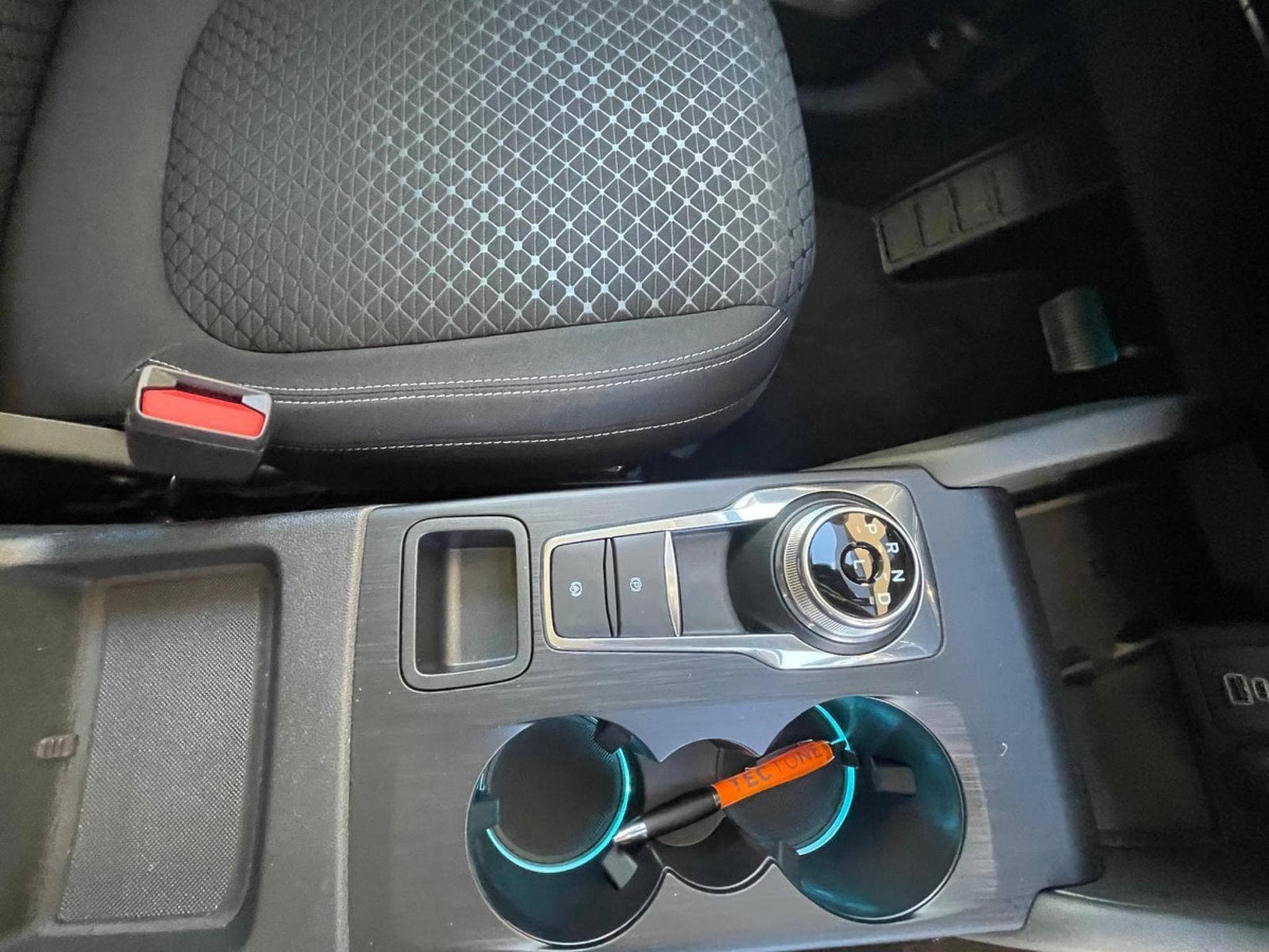 Ford Kuga Titanium 2.5 FHEV 180cv (2025) - Foto 12