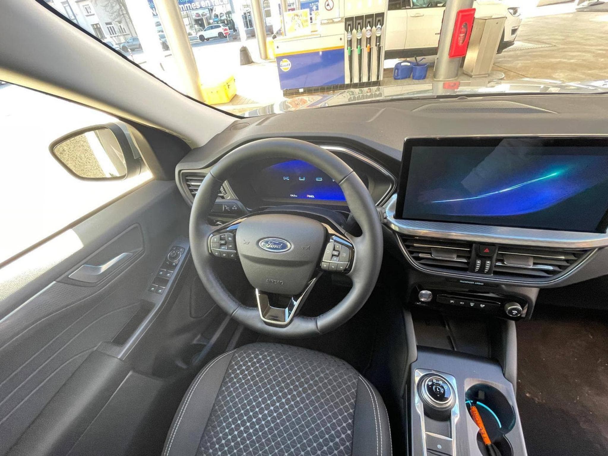 Ford Kuga Titanium 2.5 FHEV 180cv (2025) - Foto 6