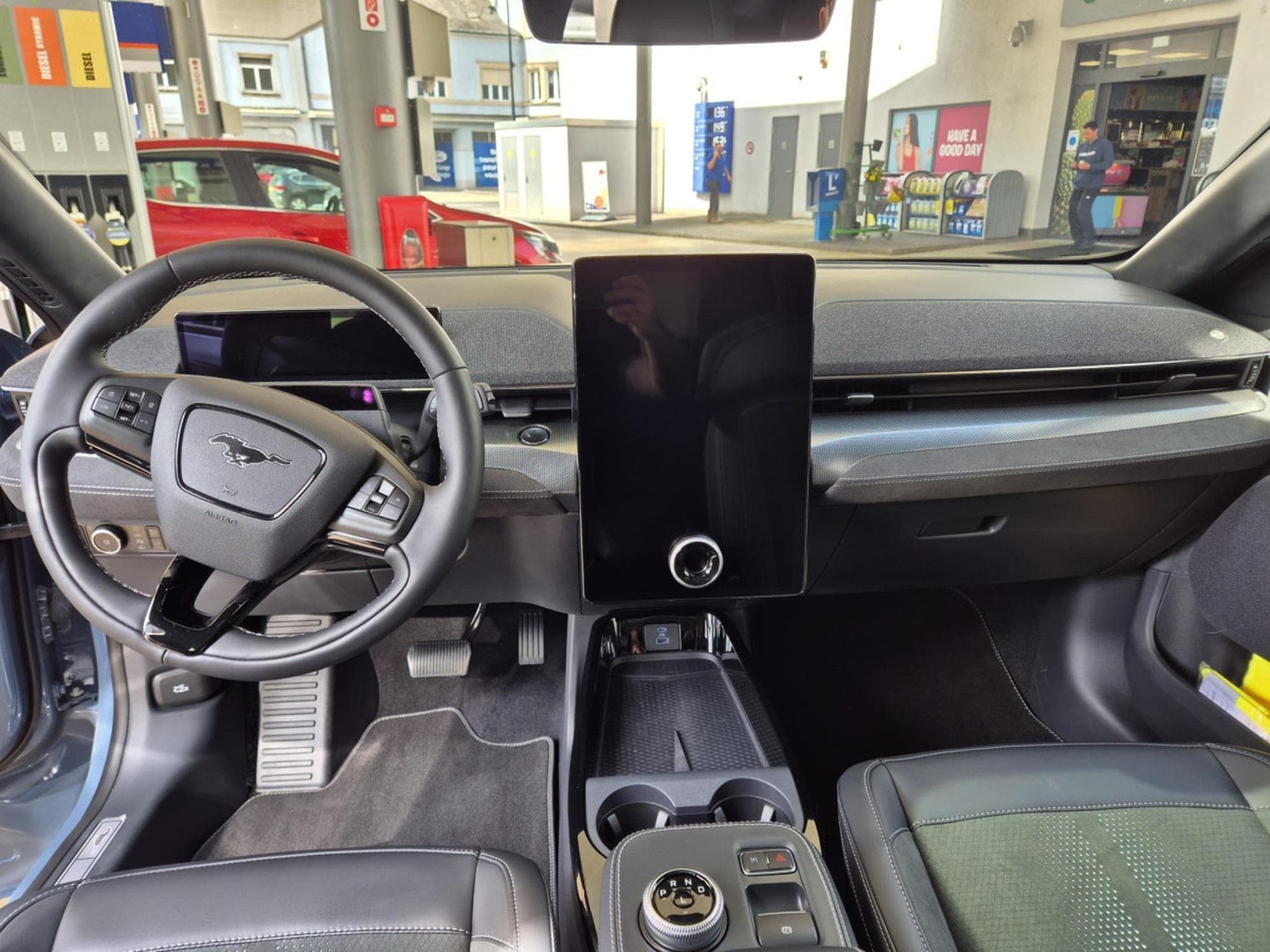 Ford Mustang Mach-E GT 91kWh Extended Range 487cv (2024) - Photo 14