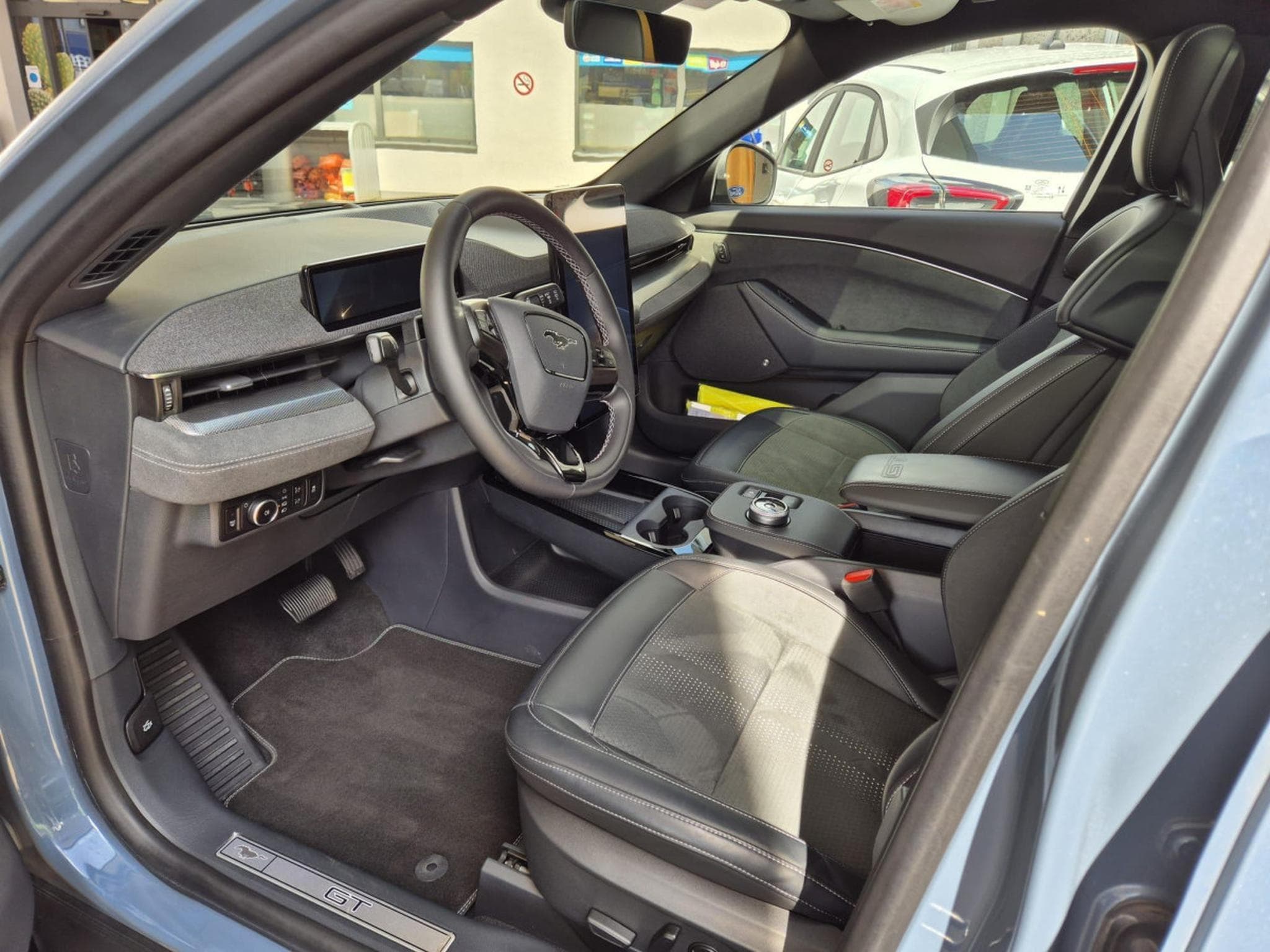 Ford Mustang Mach-E GT 91kWh Extended Range 487cv (2024) - Photo 9