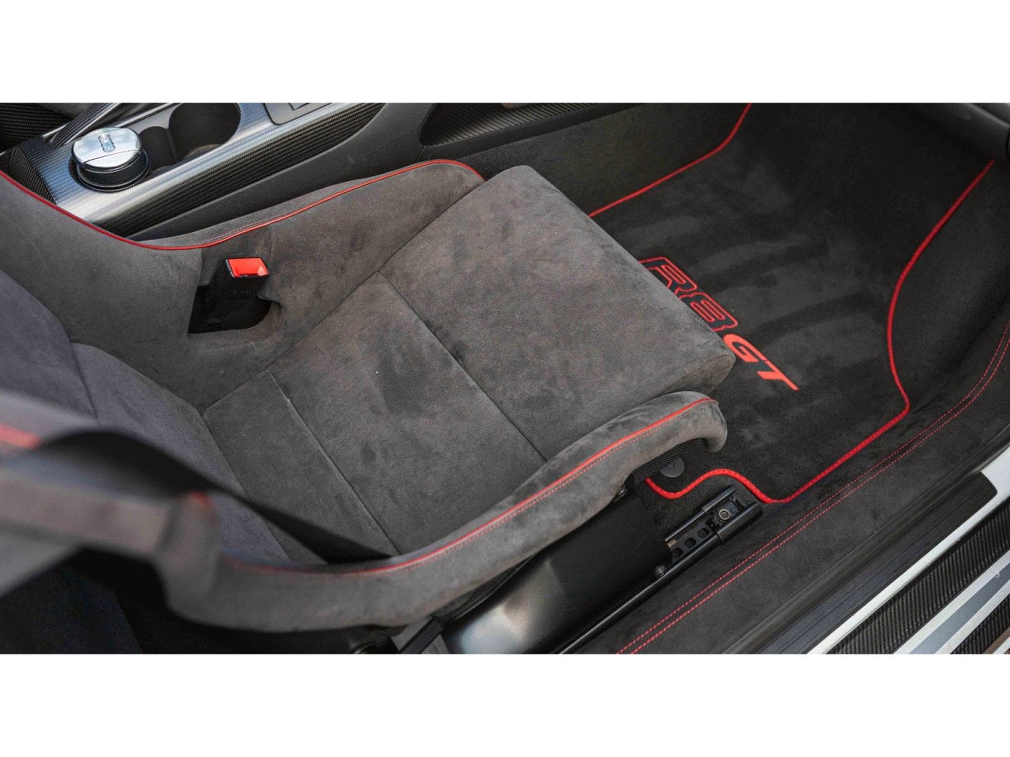 Audi R8 GT Spyder 5.2 FSI quattro 182/333 (2012) - Photo 12